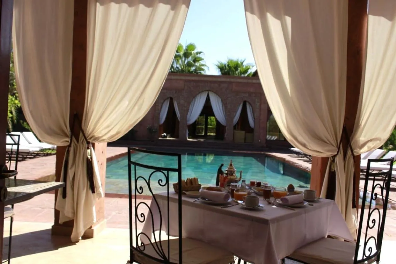 Restaurant/places to eat in Domaine Casa Cecilia