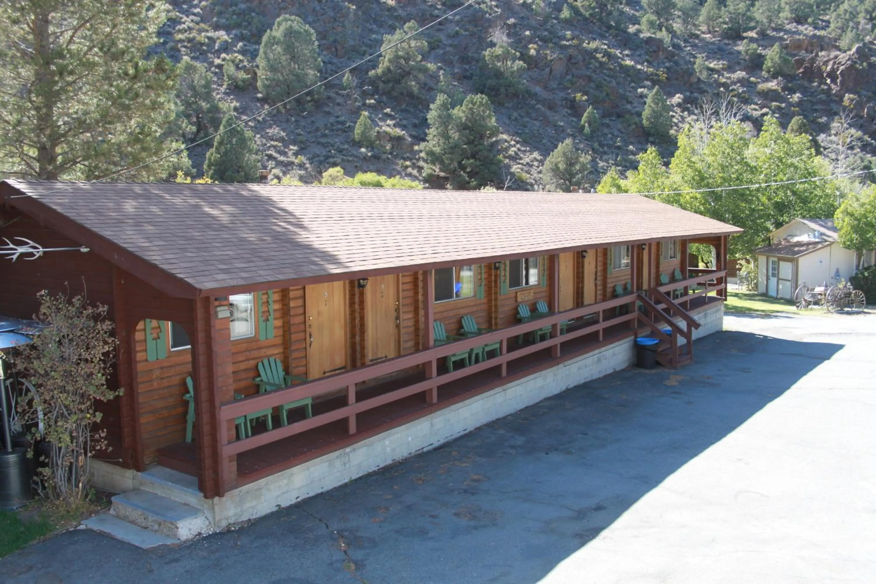 Facade/entrance in Virginia Creek Settlement