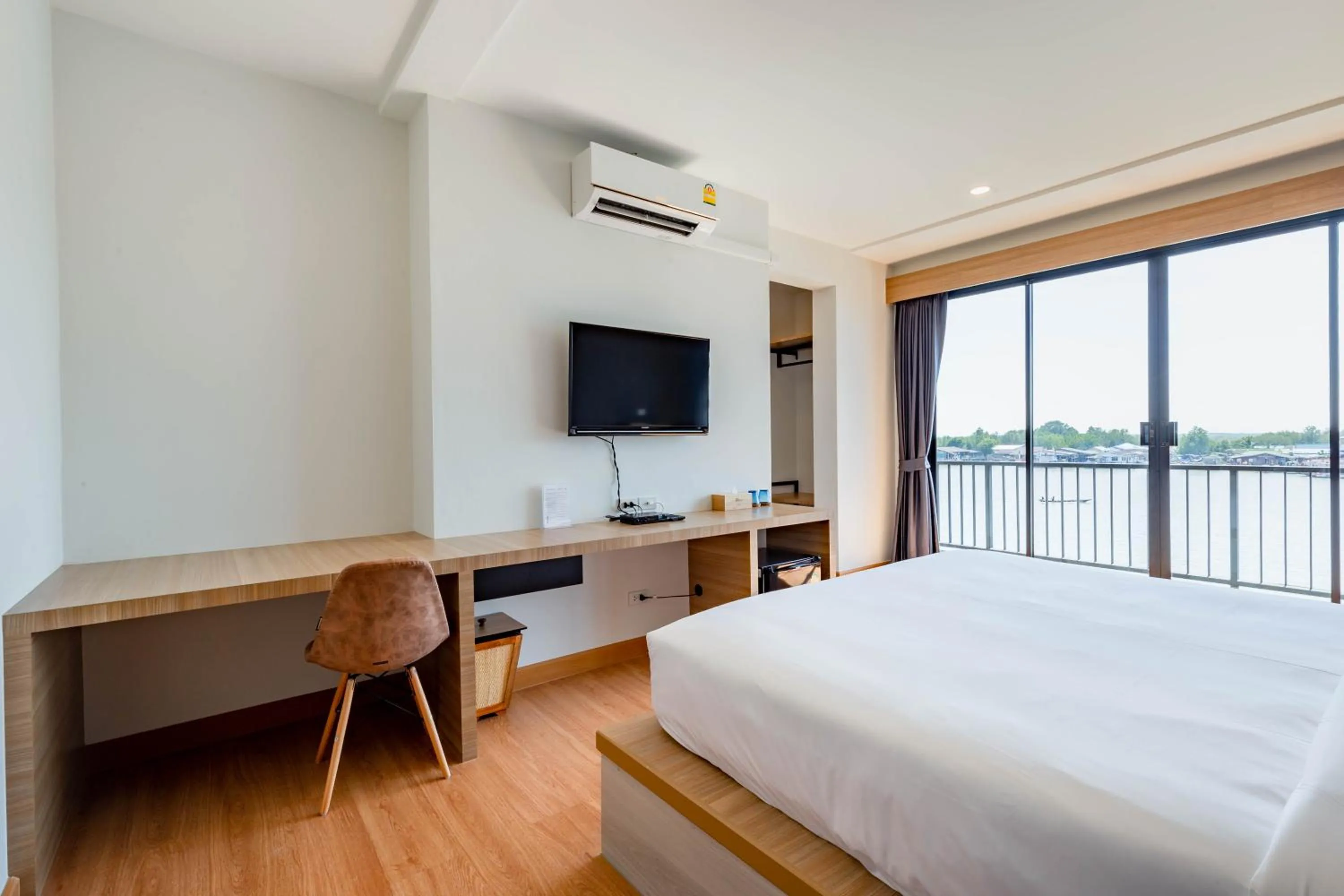 Bedroom, Bed in The Blue C Donsak