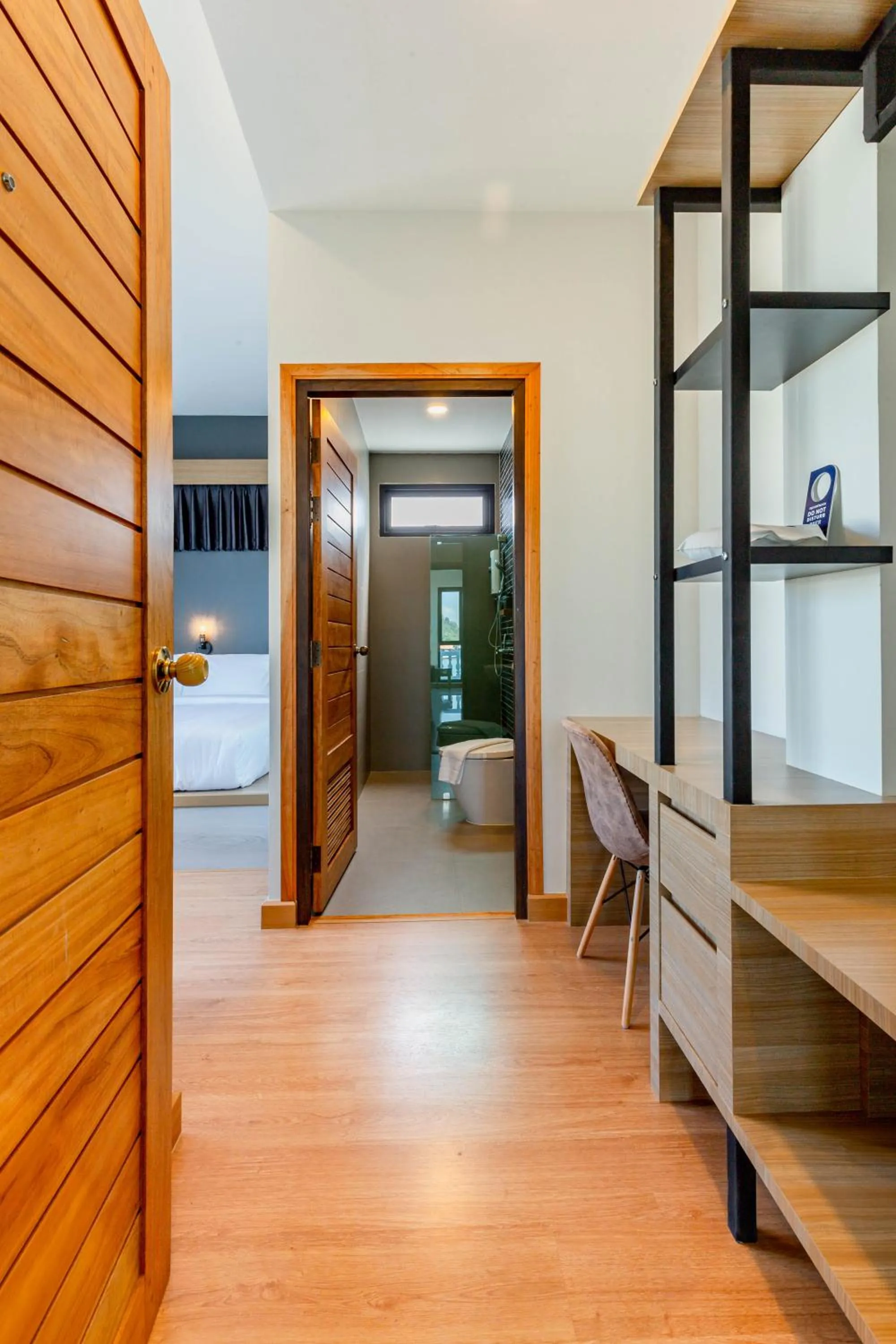 Photo of the whole room in The Blue C Donsak