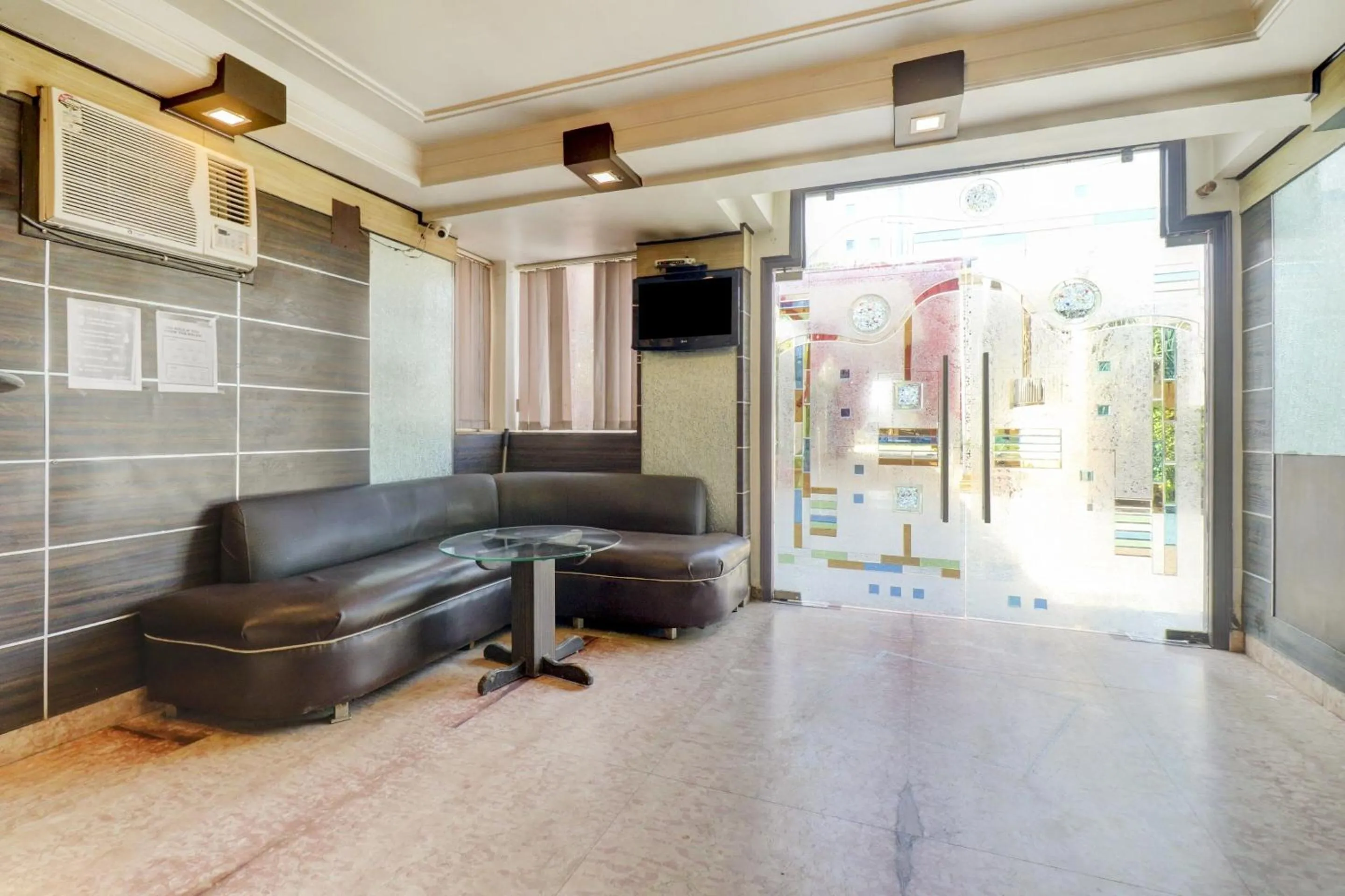 Lobby or reception in Hotel O Mukut Mahal