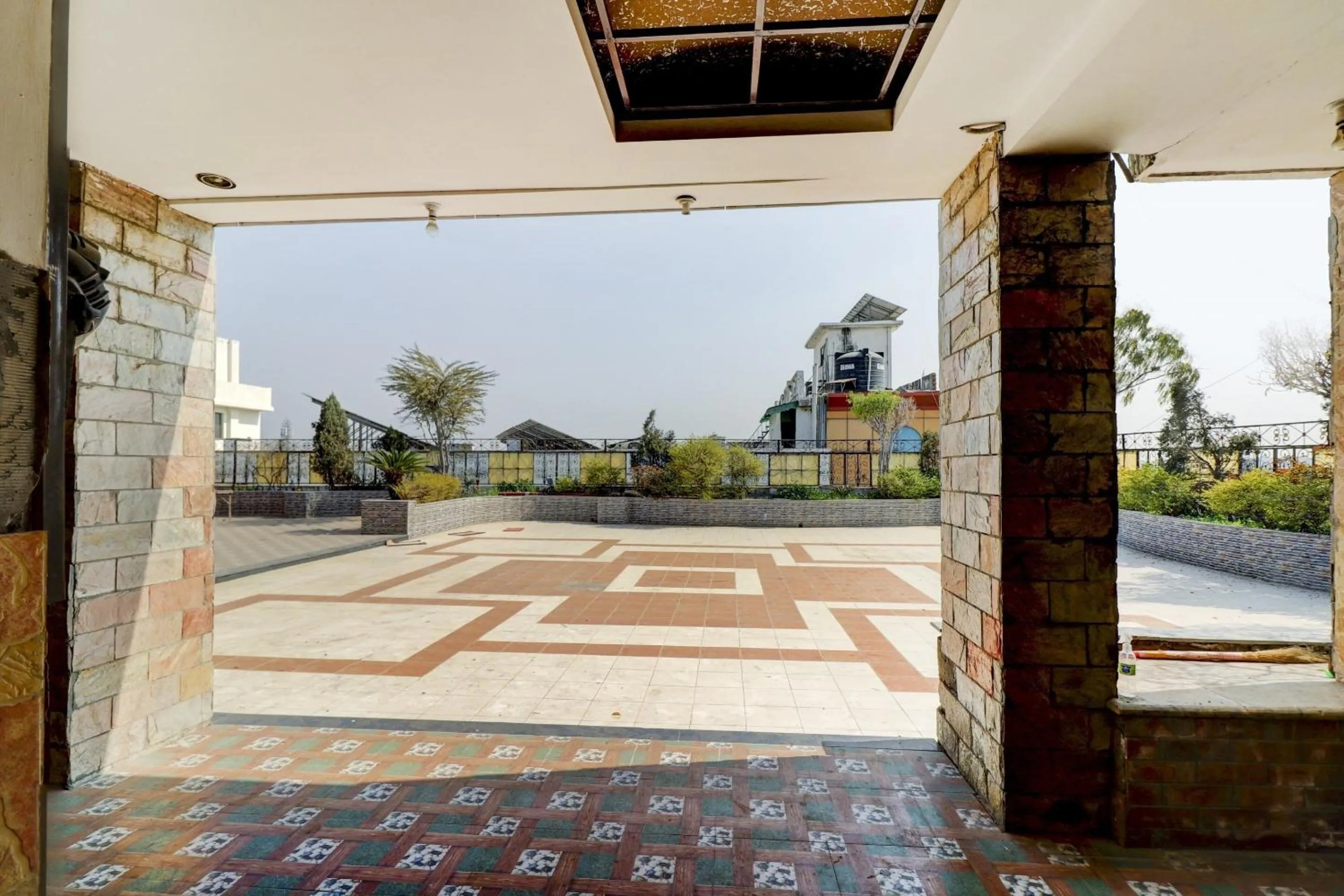 Facade/entrance in Hotel O Mukut Mahal