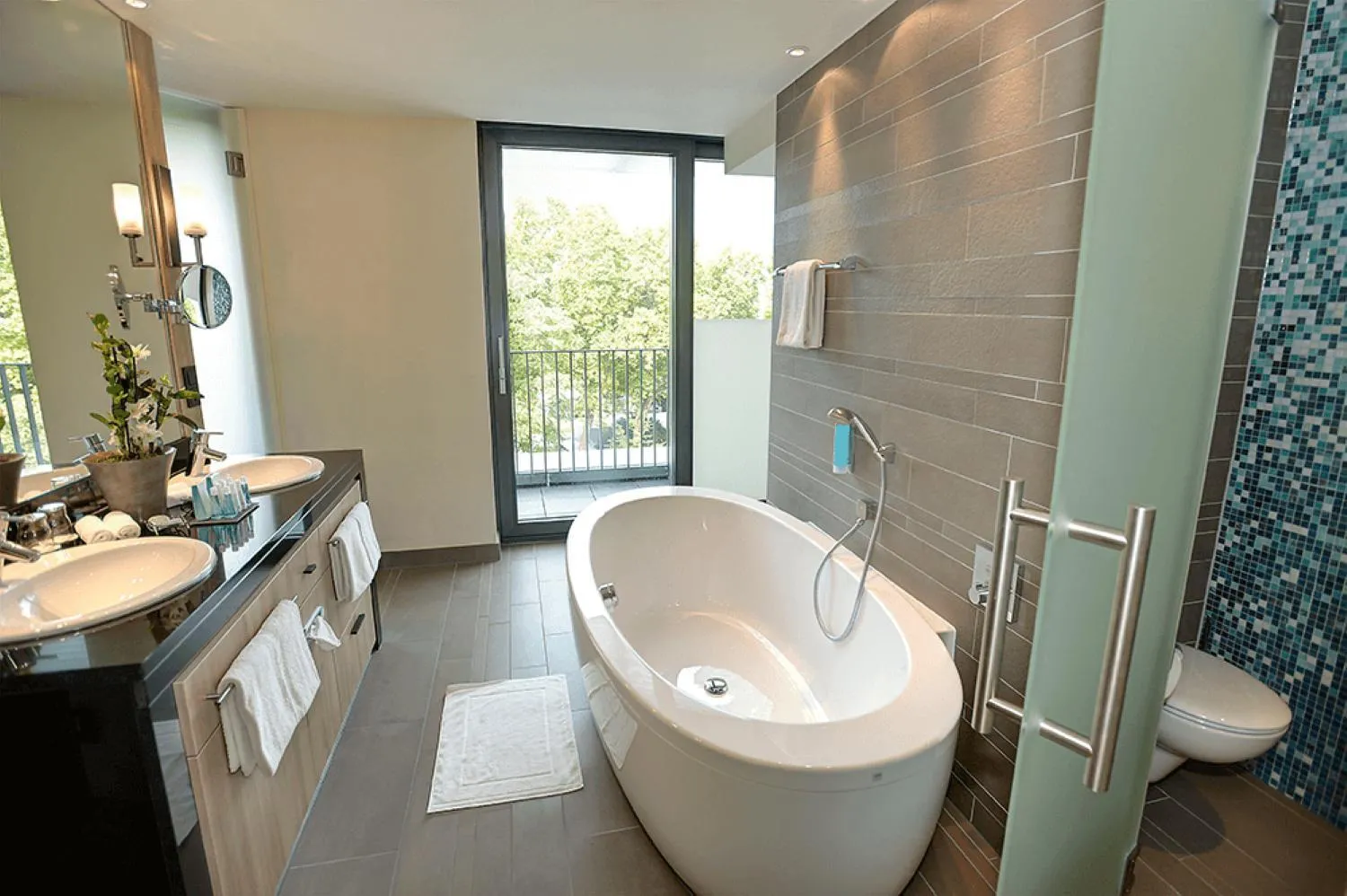 Bathroom in FAVORITE Parkhotel