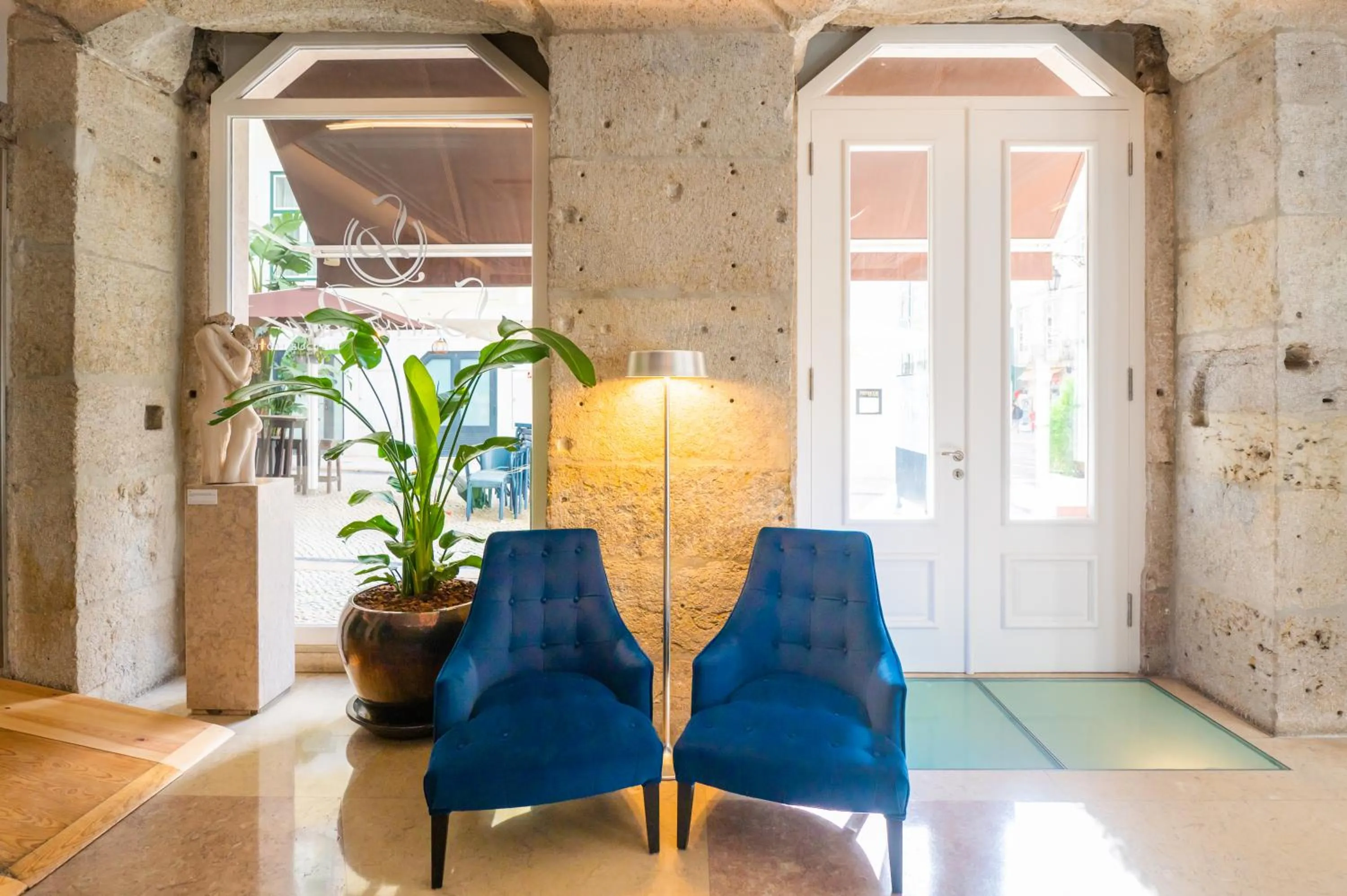 Lobby or reception in Lisboa Prata Boutique Hotel
