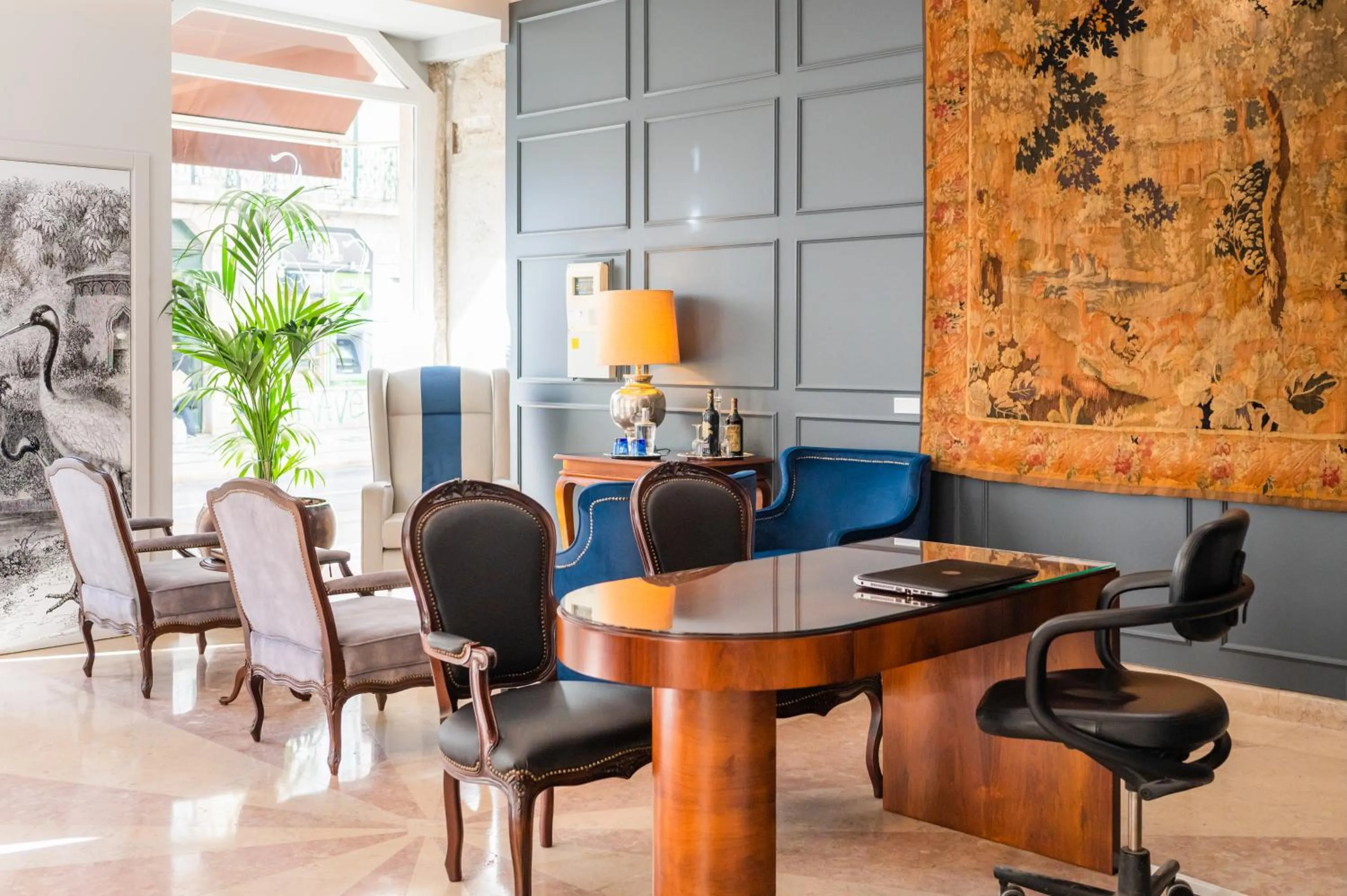 Lobby or reception in Lisboa Prata Boutique Hotel