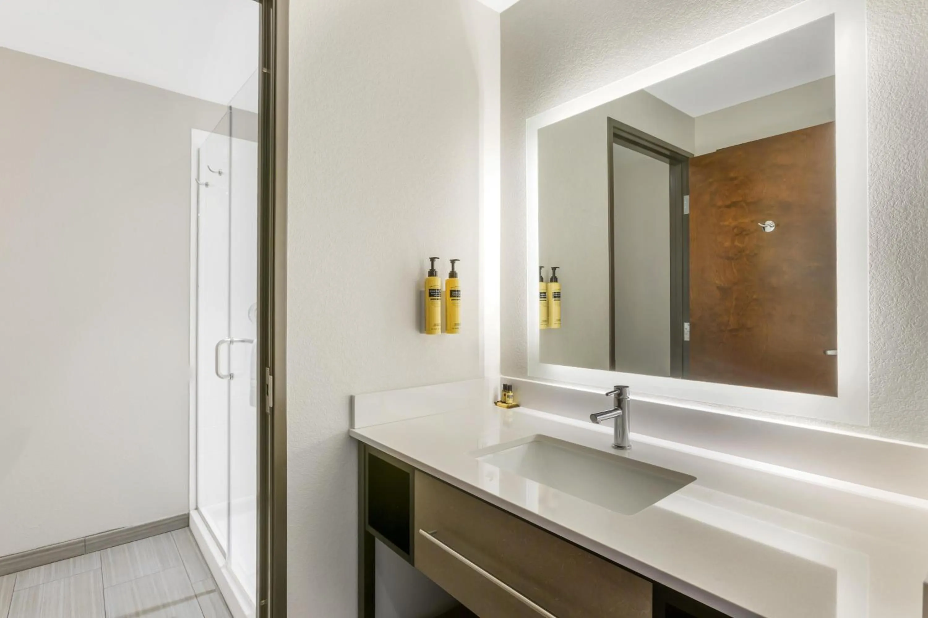 Bathroom in Best Western Plus Executive Residency Phoenix North Happy Valley