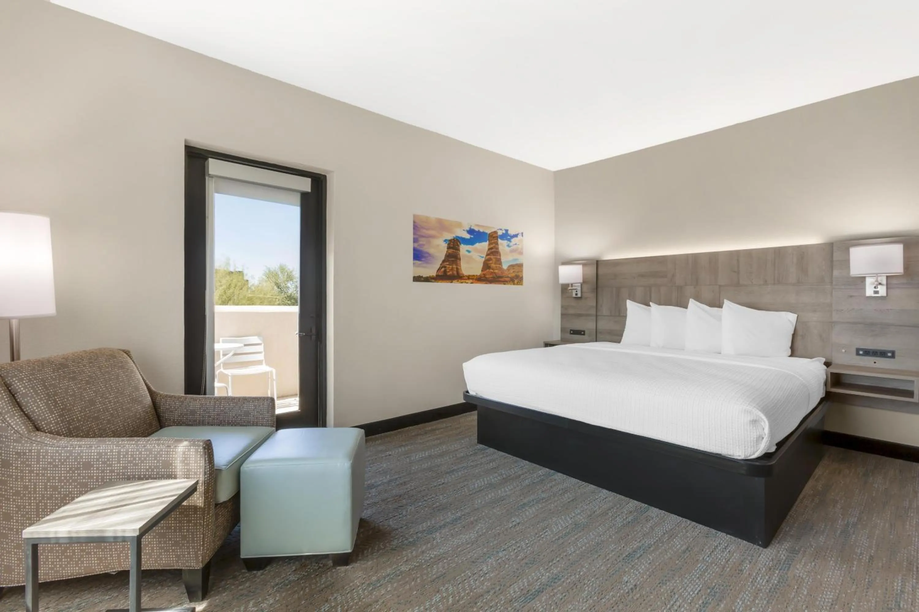 Bedroom, Bed in Best Western Plus Executive Residency Phoenix North Happy Valley