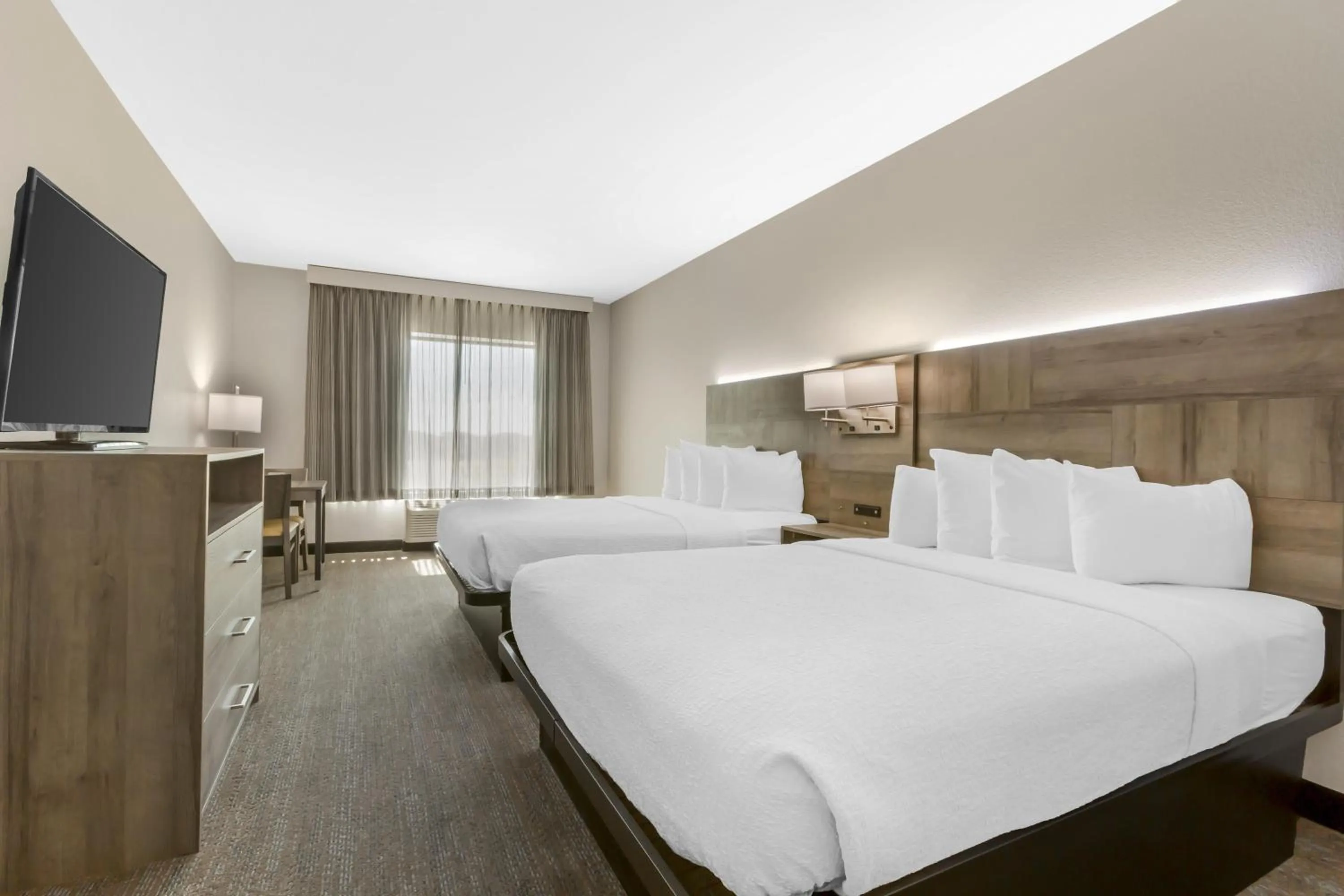 Bedroom, Bed in Best Western Plus Executive Residency Phoenix North Happy Valley