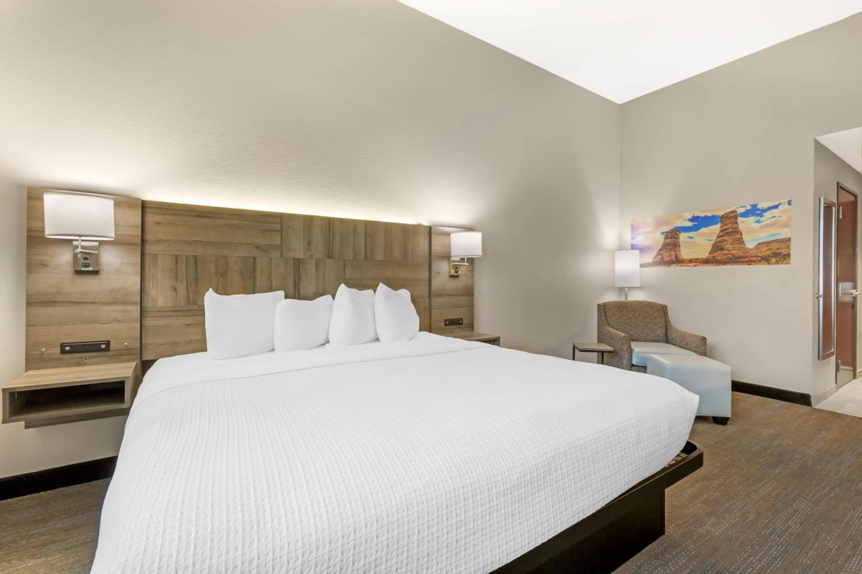 Bedroom, Bed in Best Western Plus Executive Residency Phoenix North Happy Valley