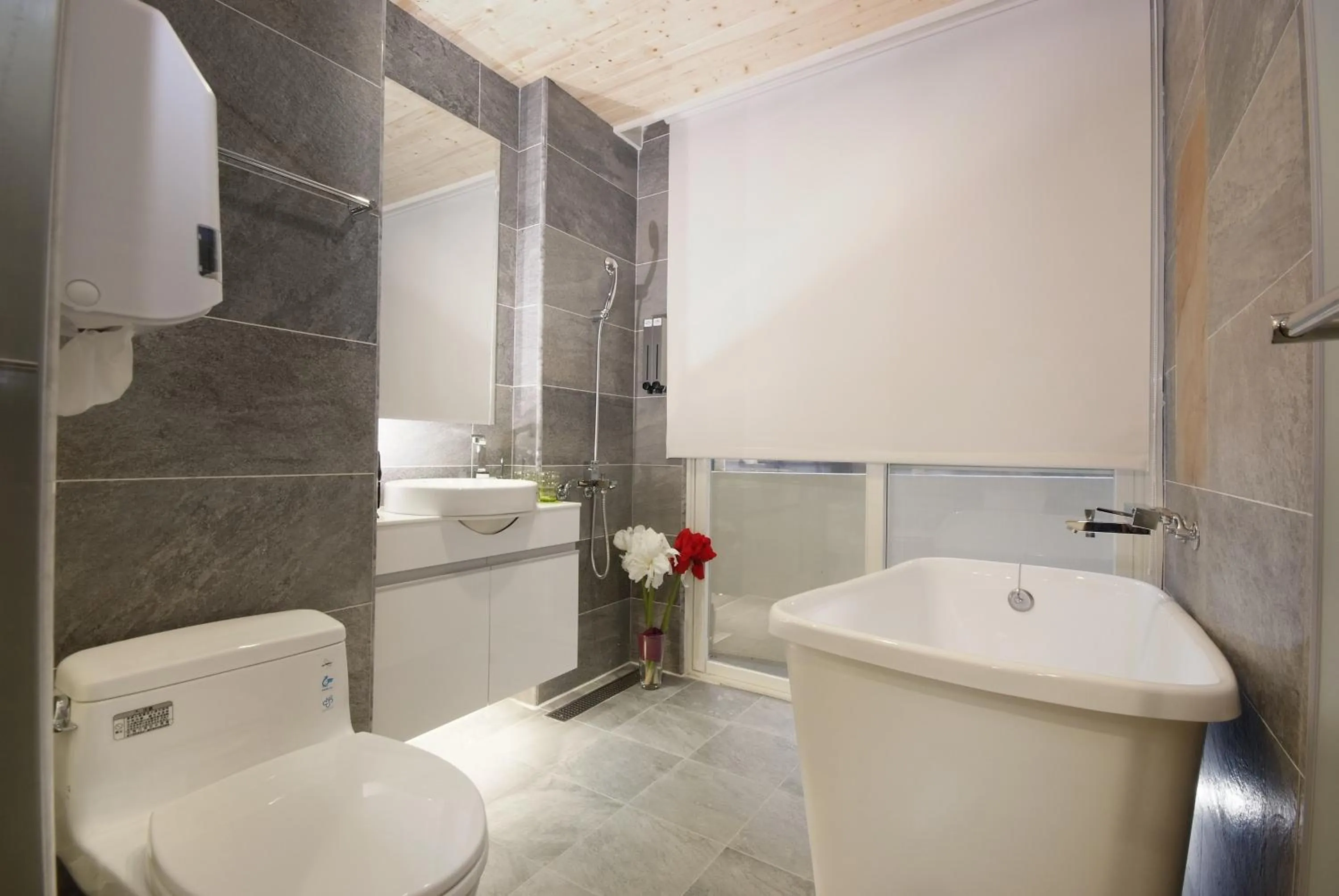 Bathroom in Golden Hotel