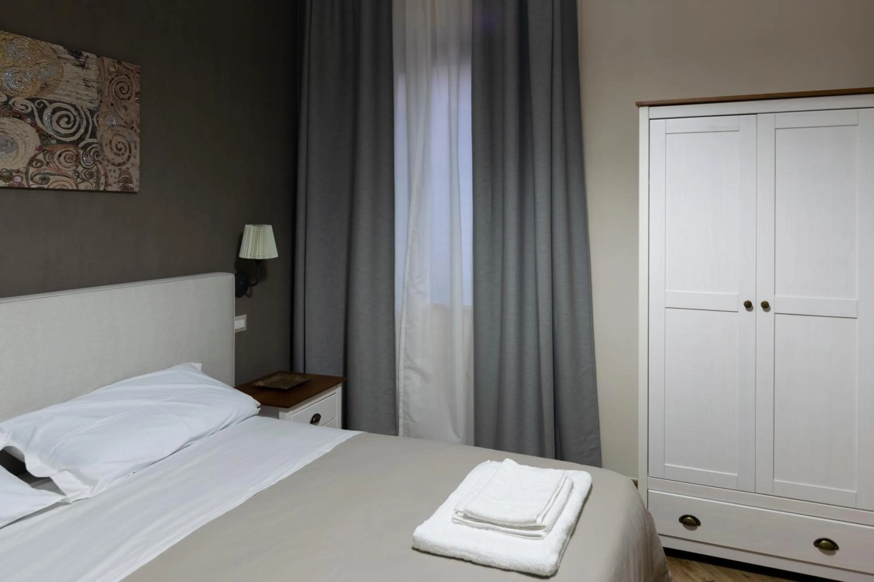 Bed in Apollo Bed & Breakfast