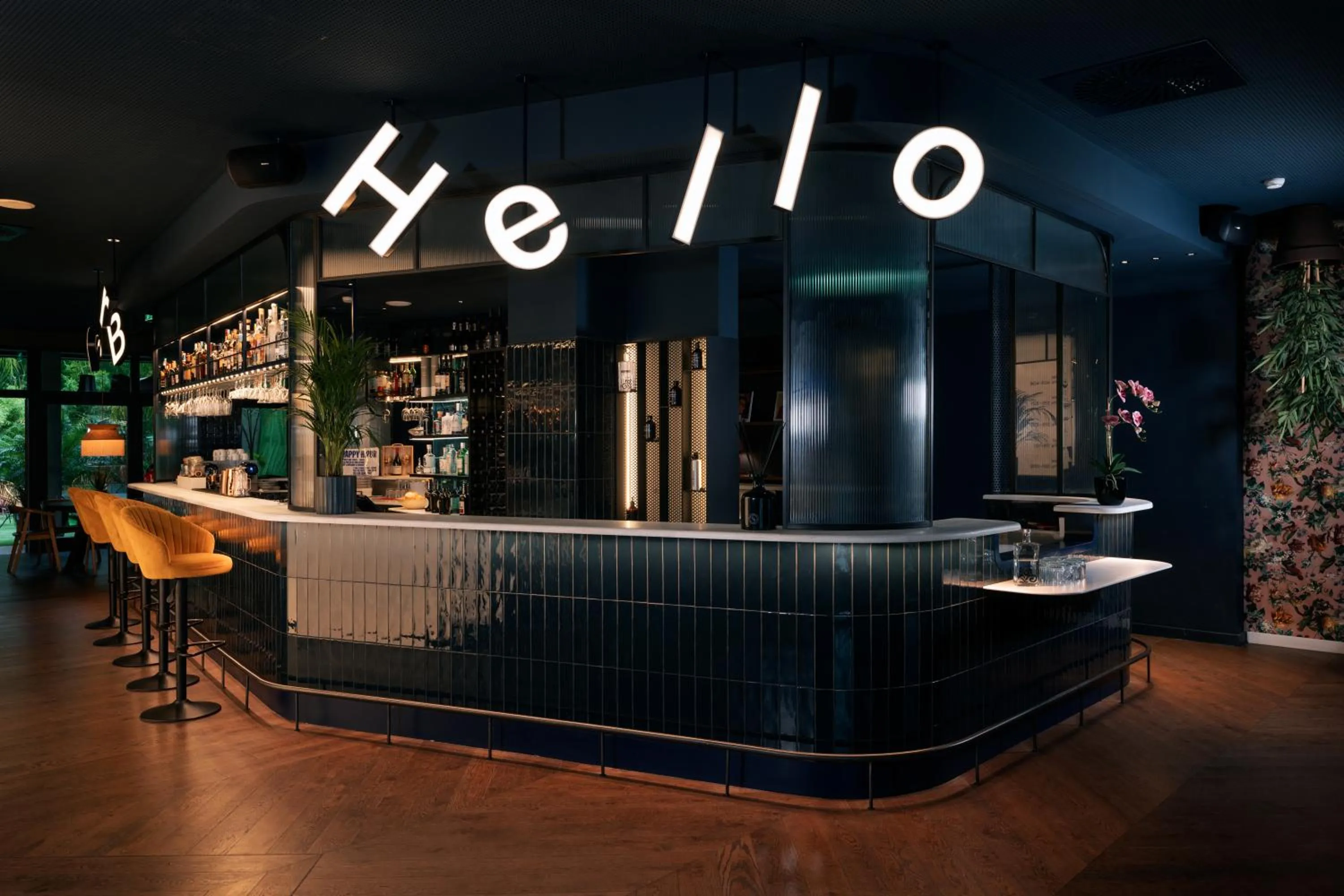 Lounge or bar in chic&basic Gravity