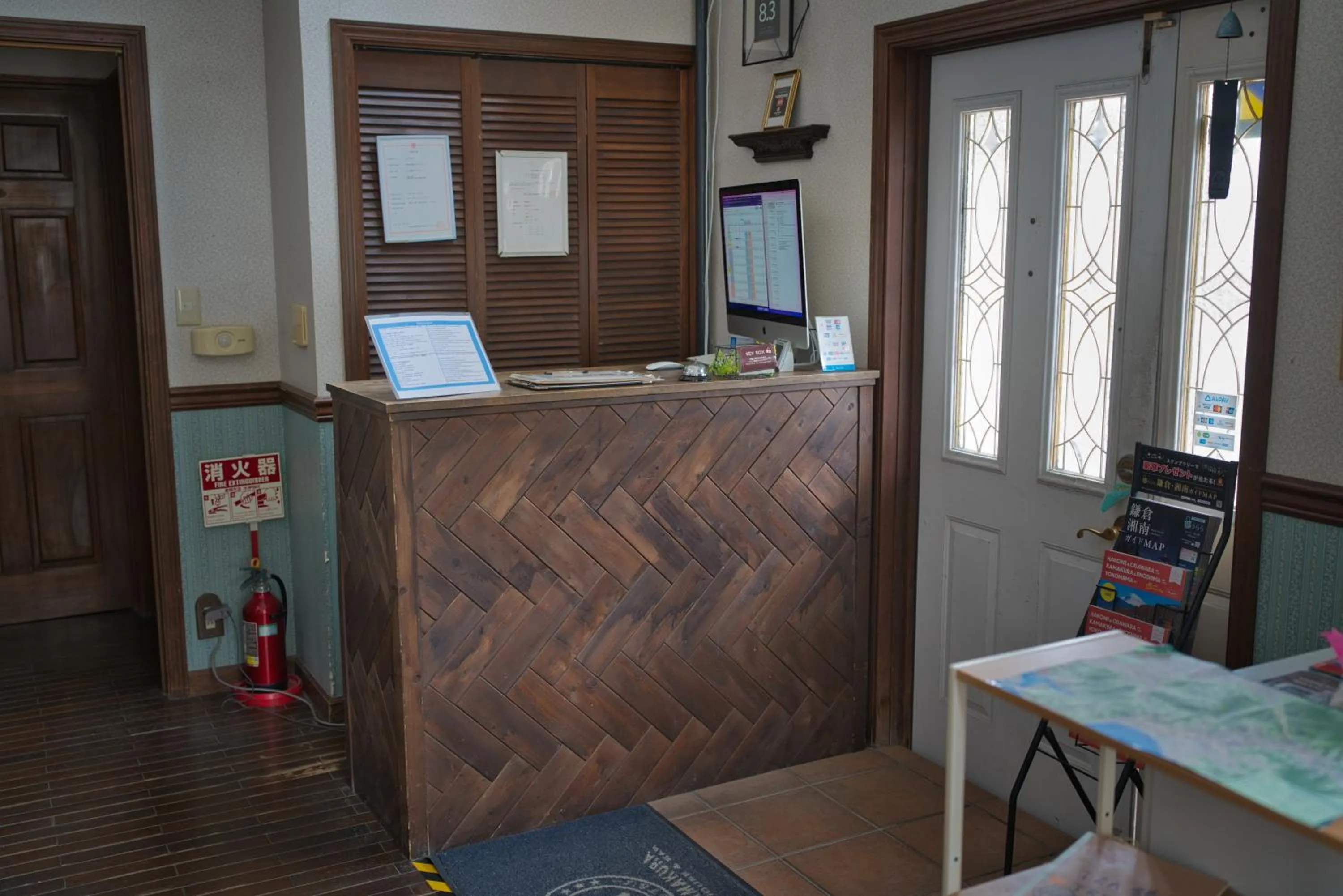 Lobby or reception in IZA Kamakura Guest House and Bar