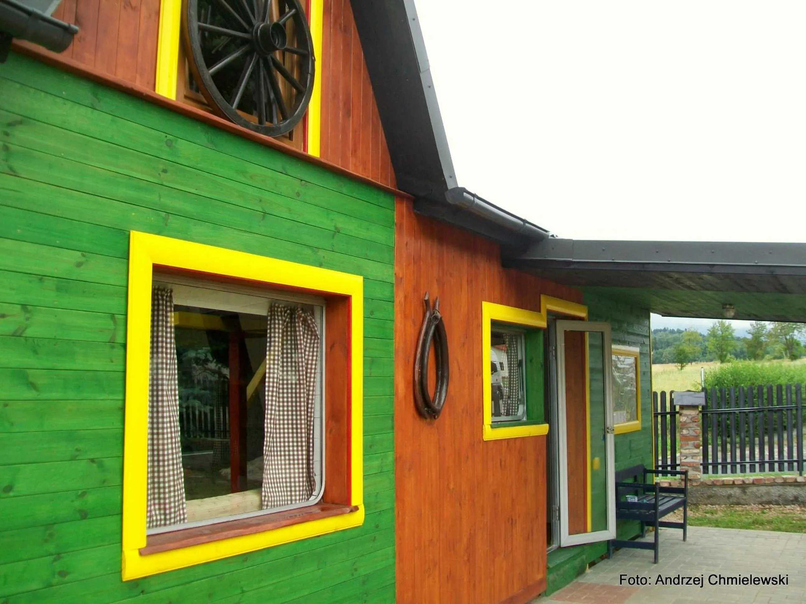 Area and facilities in Stara Kuźnia