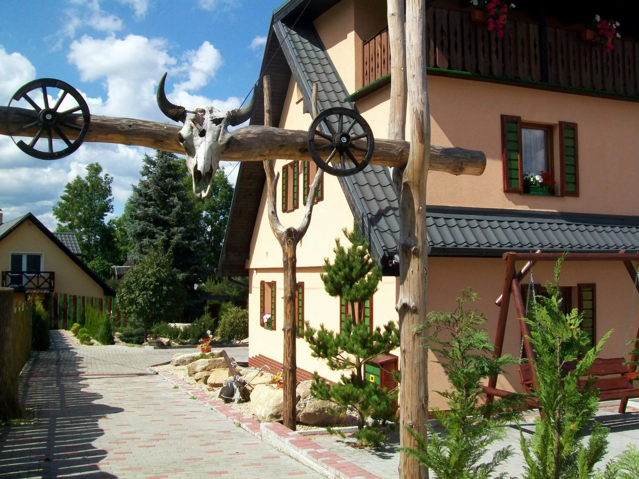 Facade/entrance in Stara Kuźnia