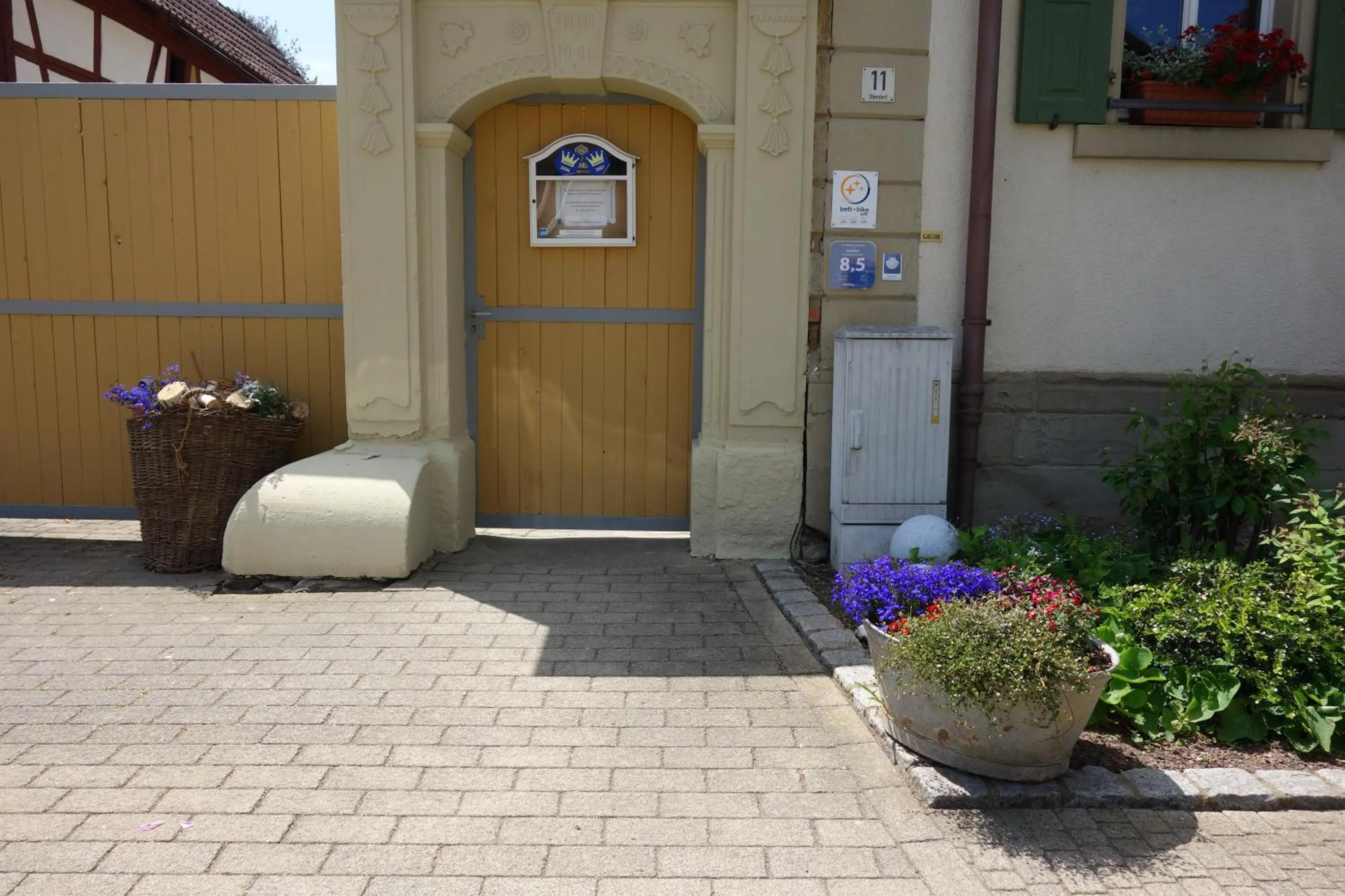 Facade/entrance in Zehnthof