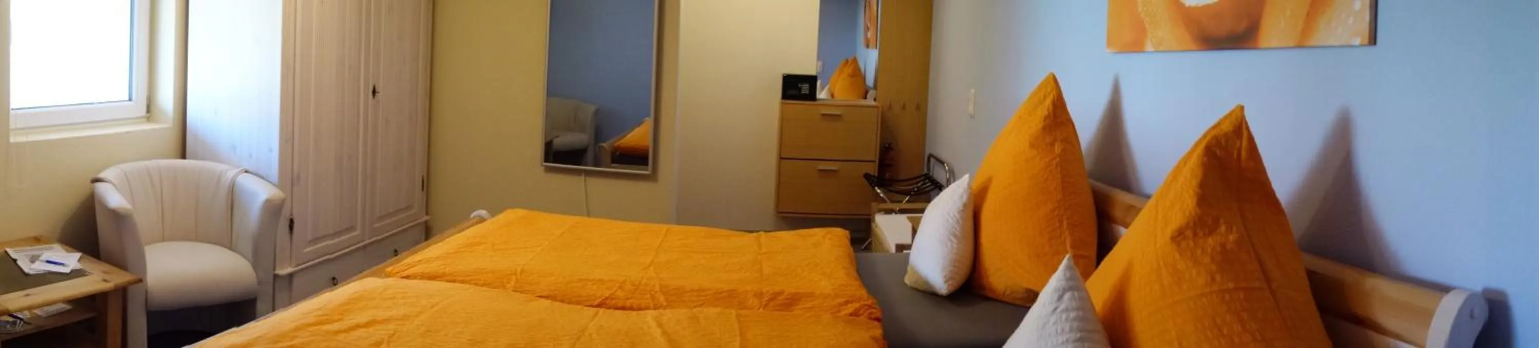 Photo of the whole room, Bed in Zehnthof