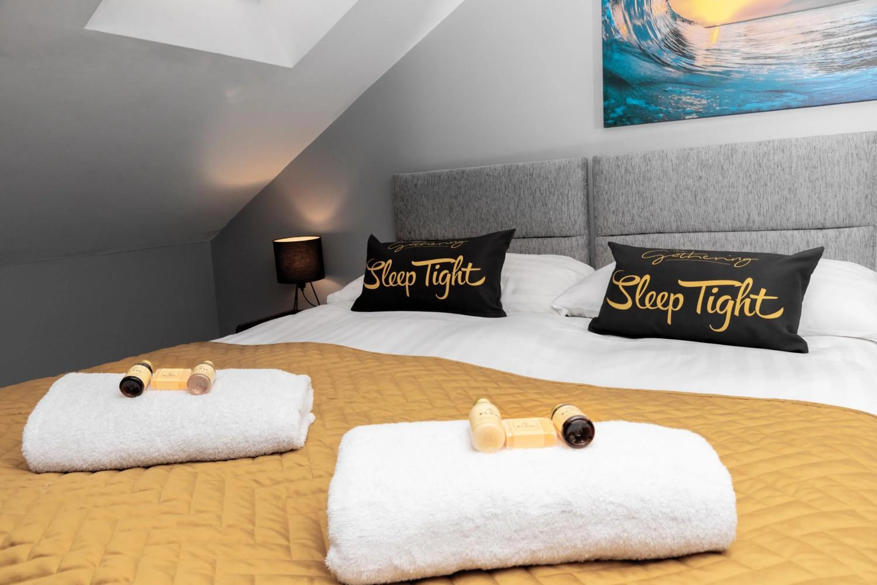 Bedroom, Bed in The Penthouse Gathering - Town Centre - Sleeps Up To 16