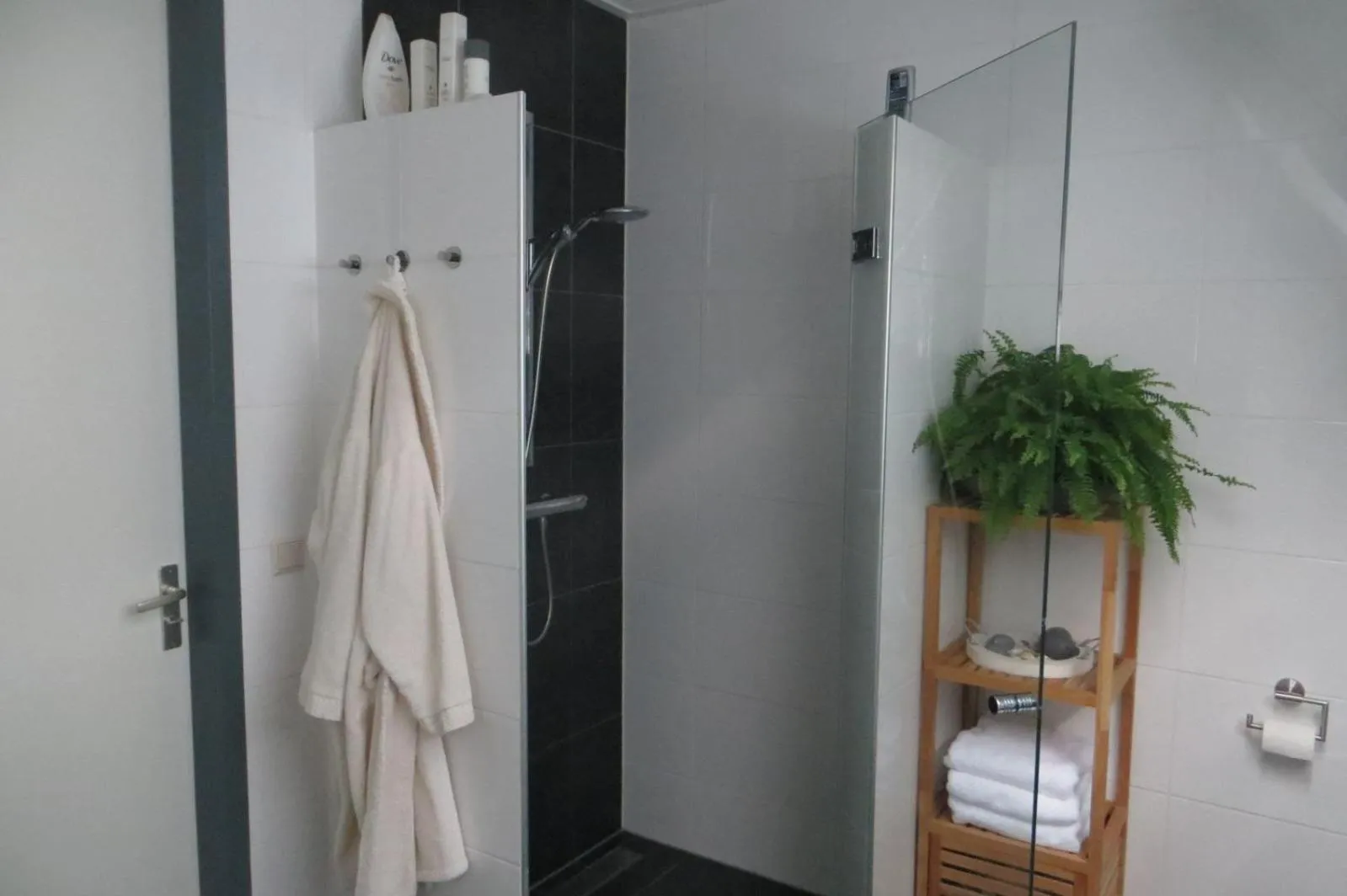 Bathroom in B&B Biesehof