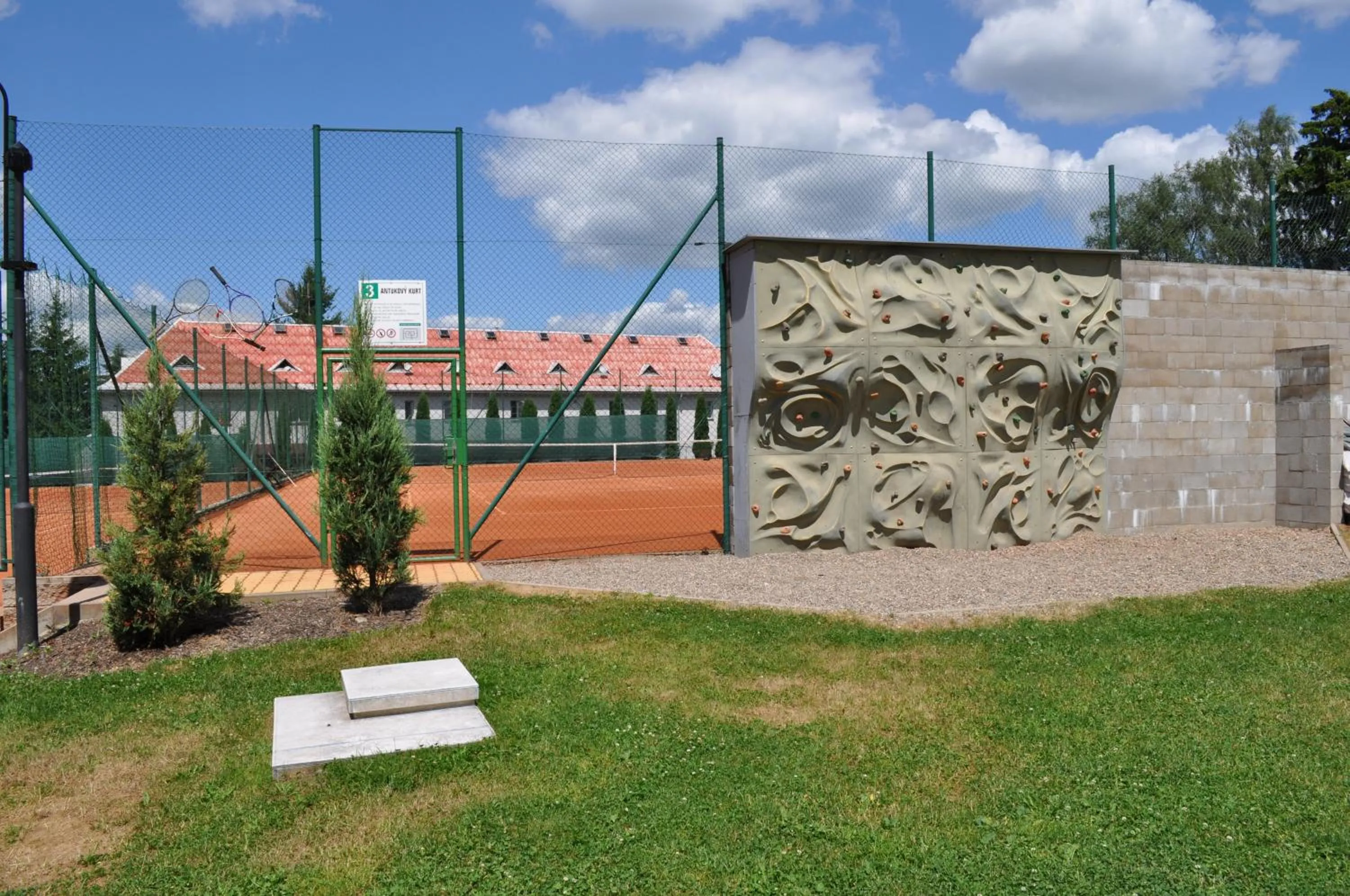 Tennis court in Aparthotel Lípa
