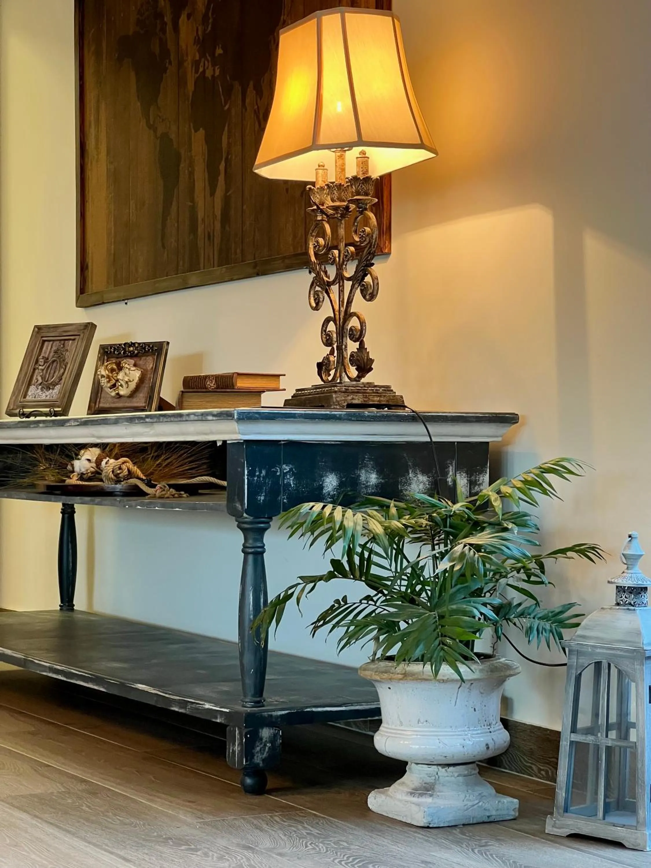 Decorative detail in Hotel Koferita