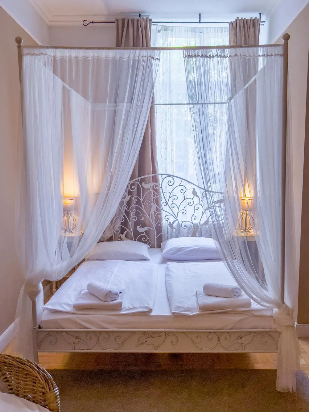 Bed in Hotel-Maison Am Olivaer Platz