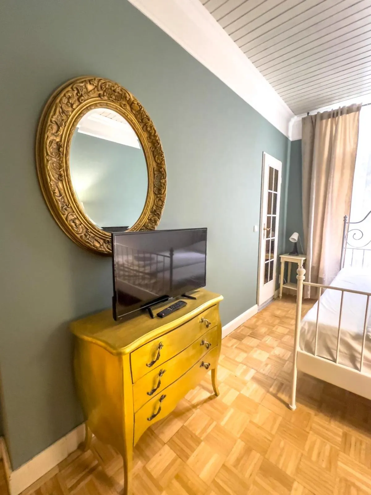 TV and multimedia, Bed in Hotel-Maison Am Olivaer Platz