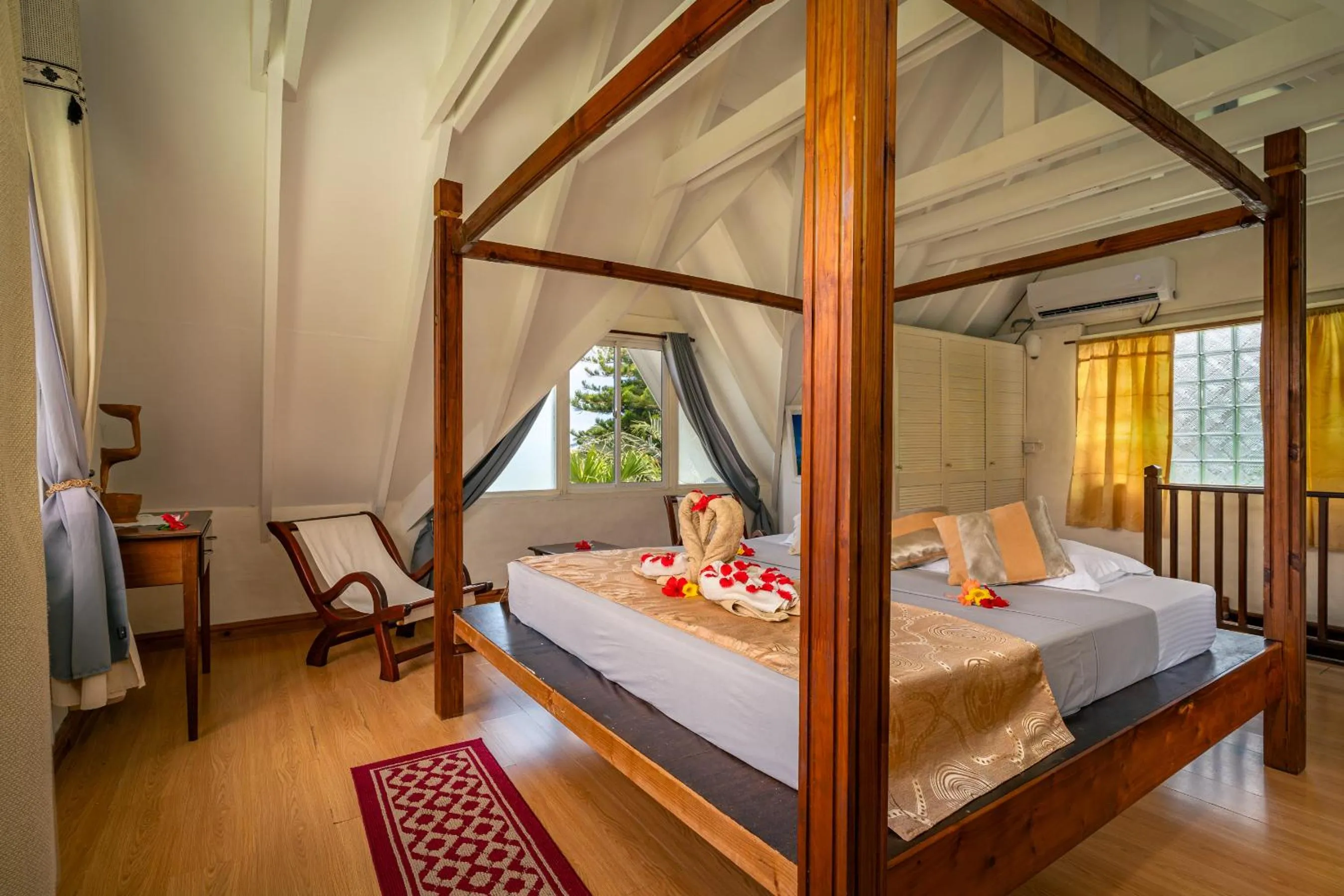 Bed in Lemongrass Lodge