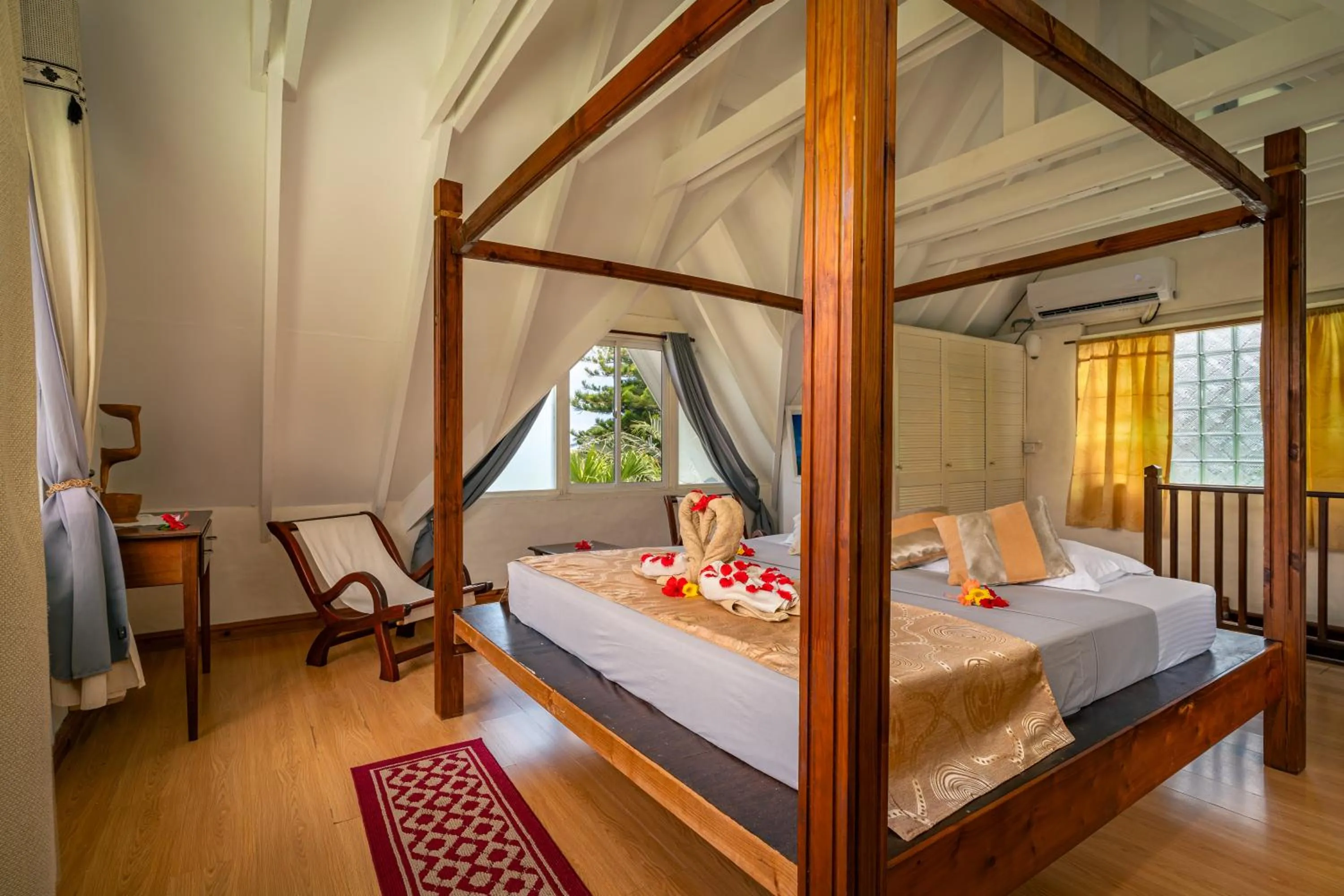 Bed in Lemongrass Lodge