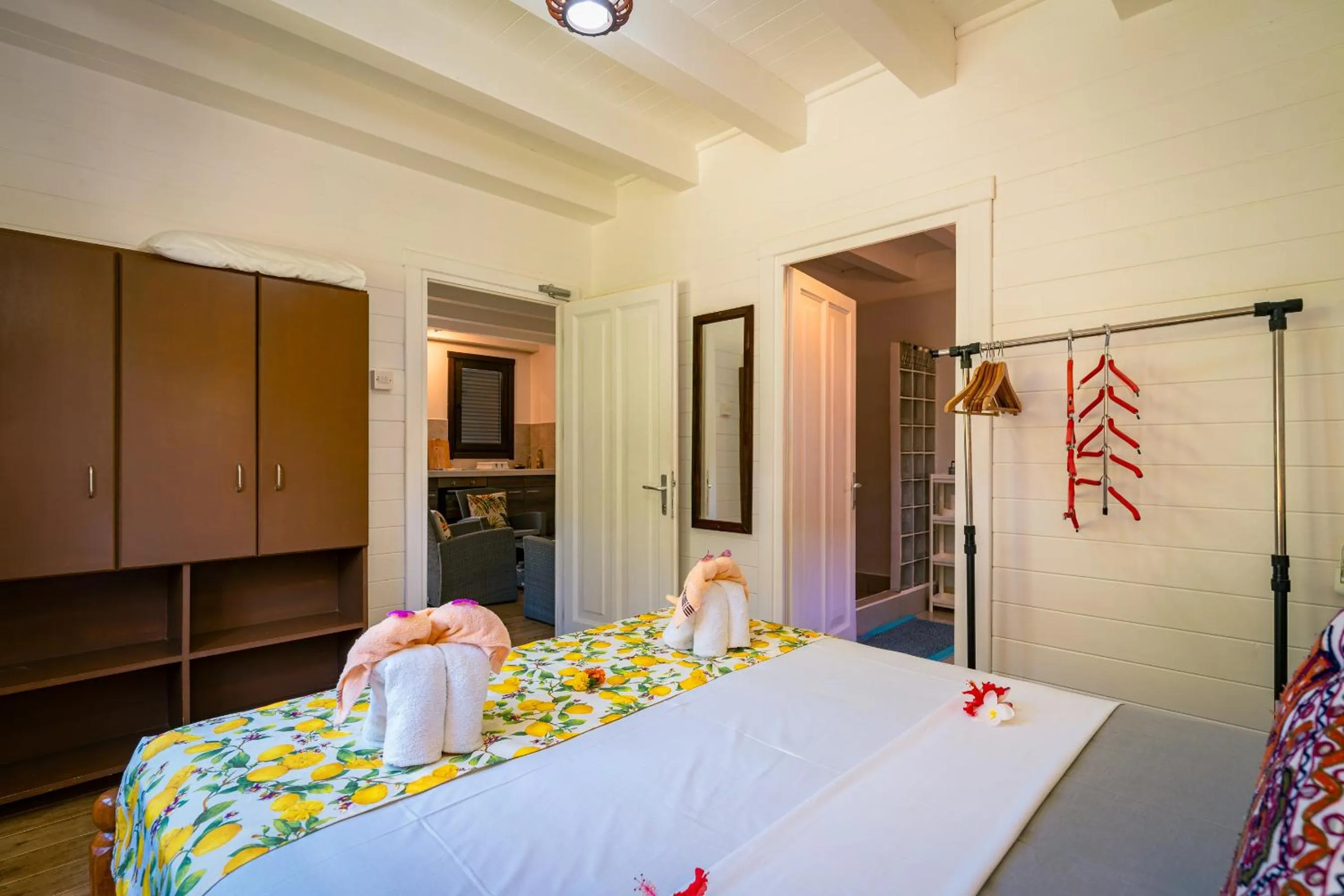 Bed in Lemongrass Lodge