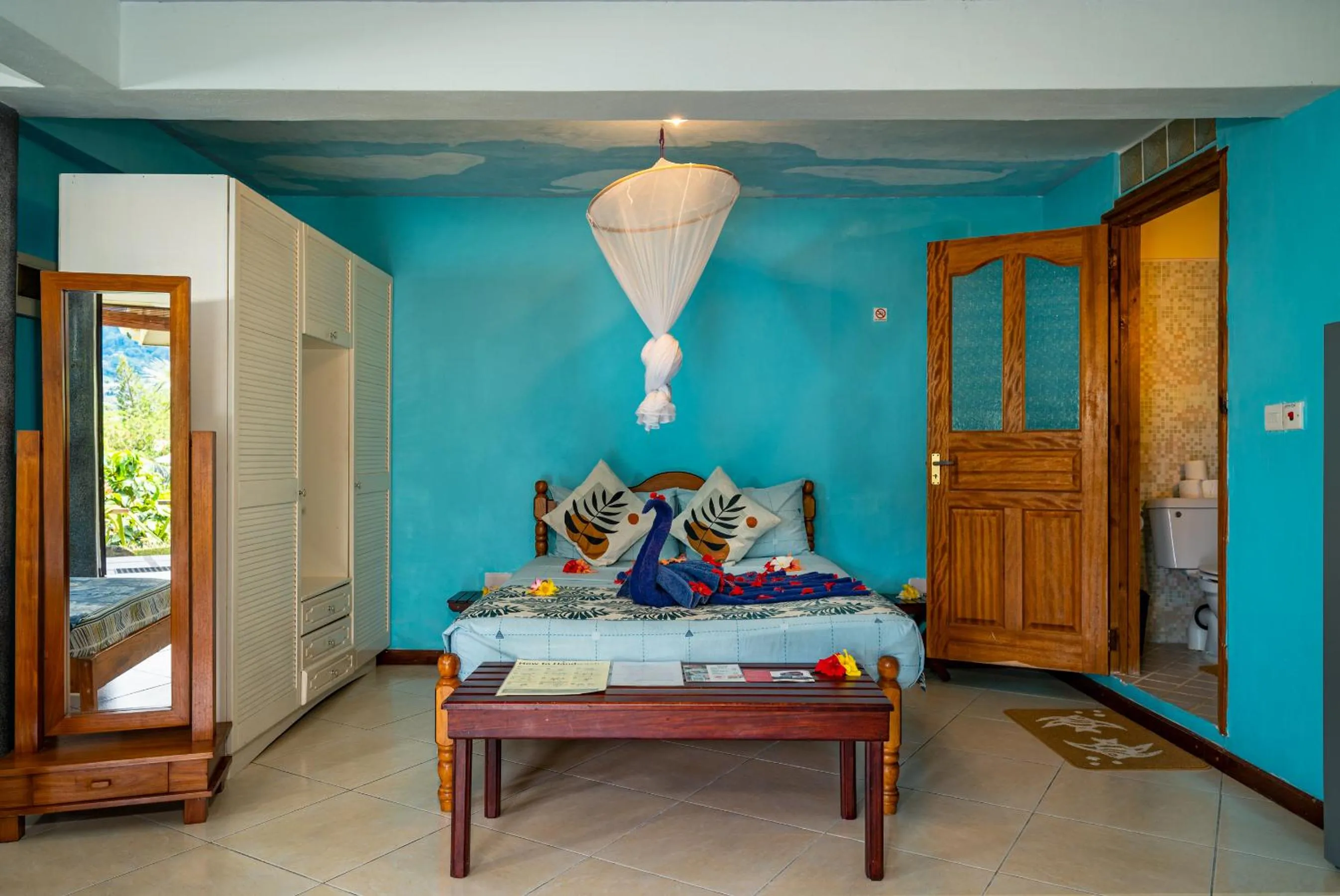 Bed in Lemongrass Lodge