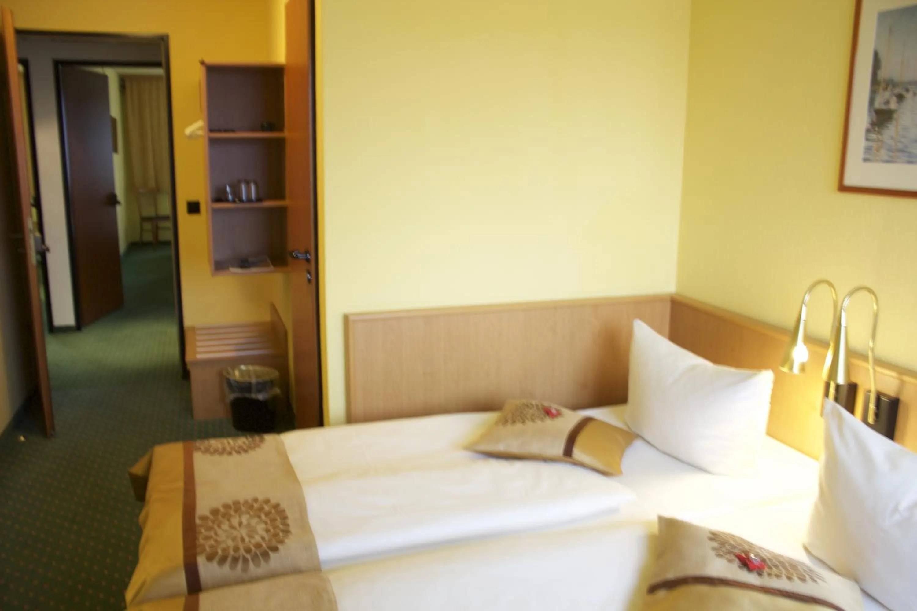 Photo of the whole room, Bed in ACRON Hotel Wittenberg