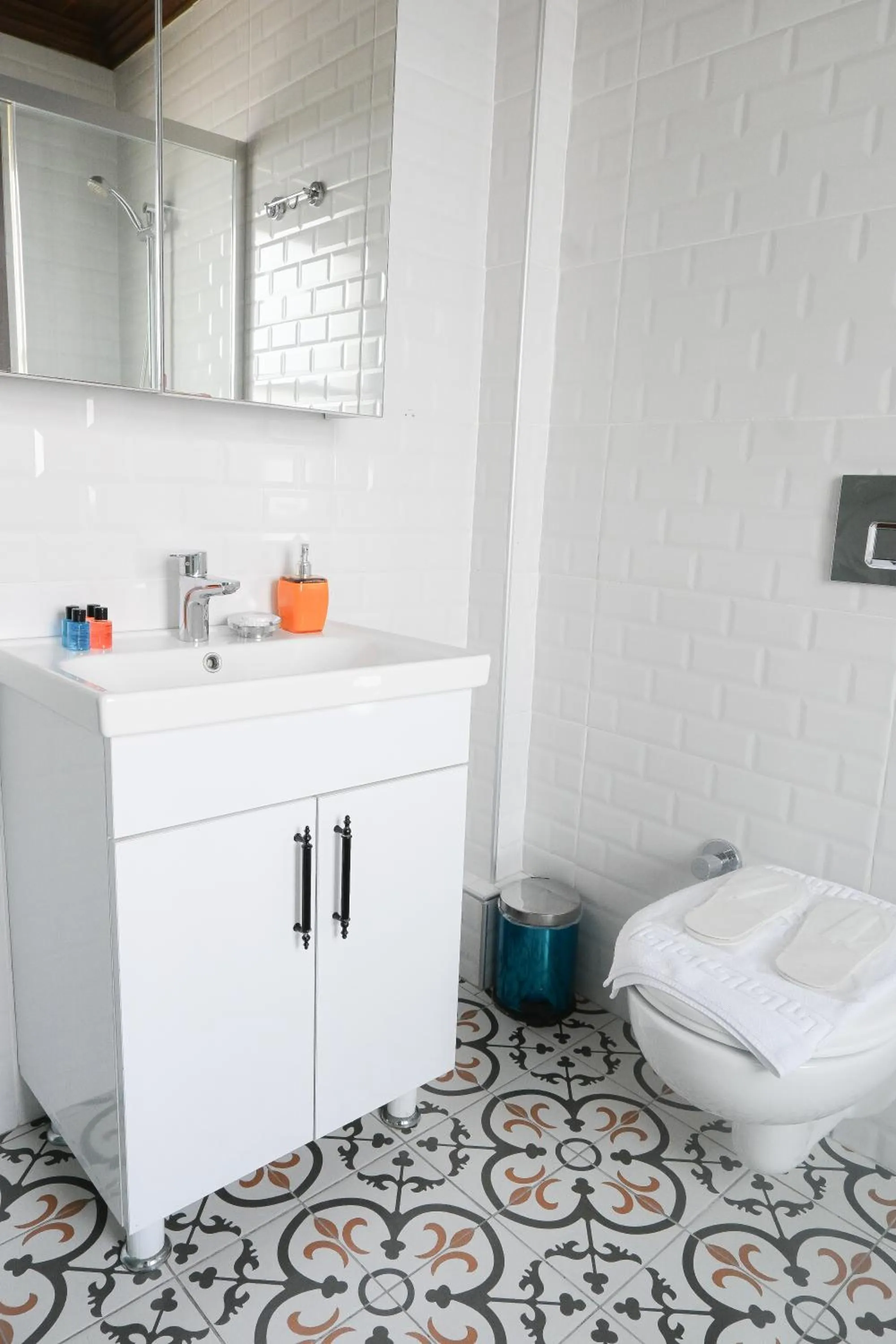 Bathroom, Bed in Galata Dream Hotel