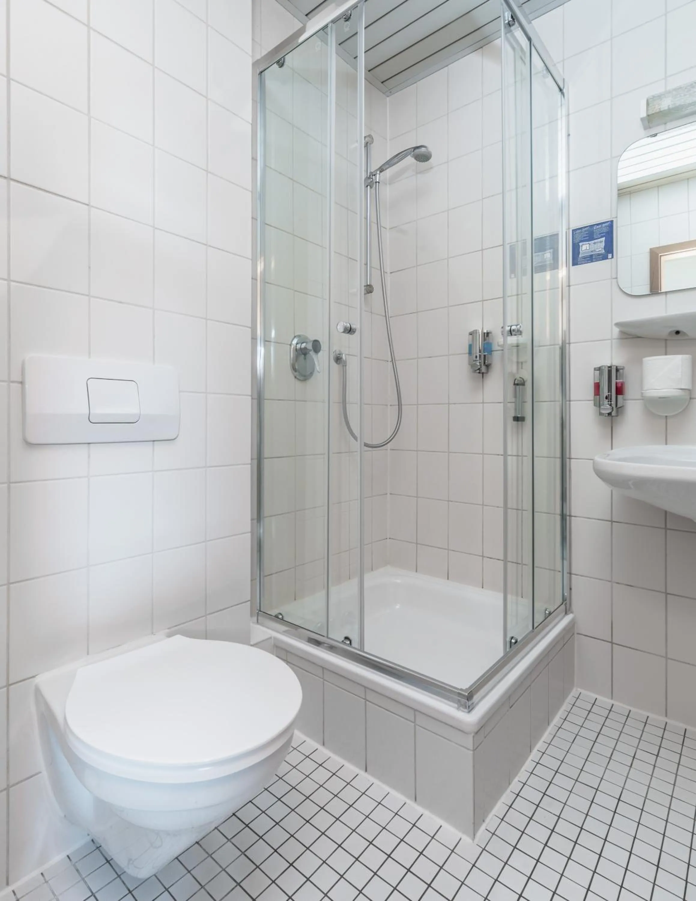 Shower in Hotel Kniestedter Hof