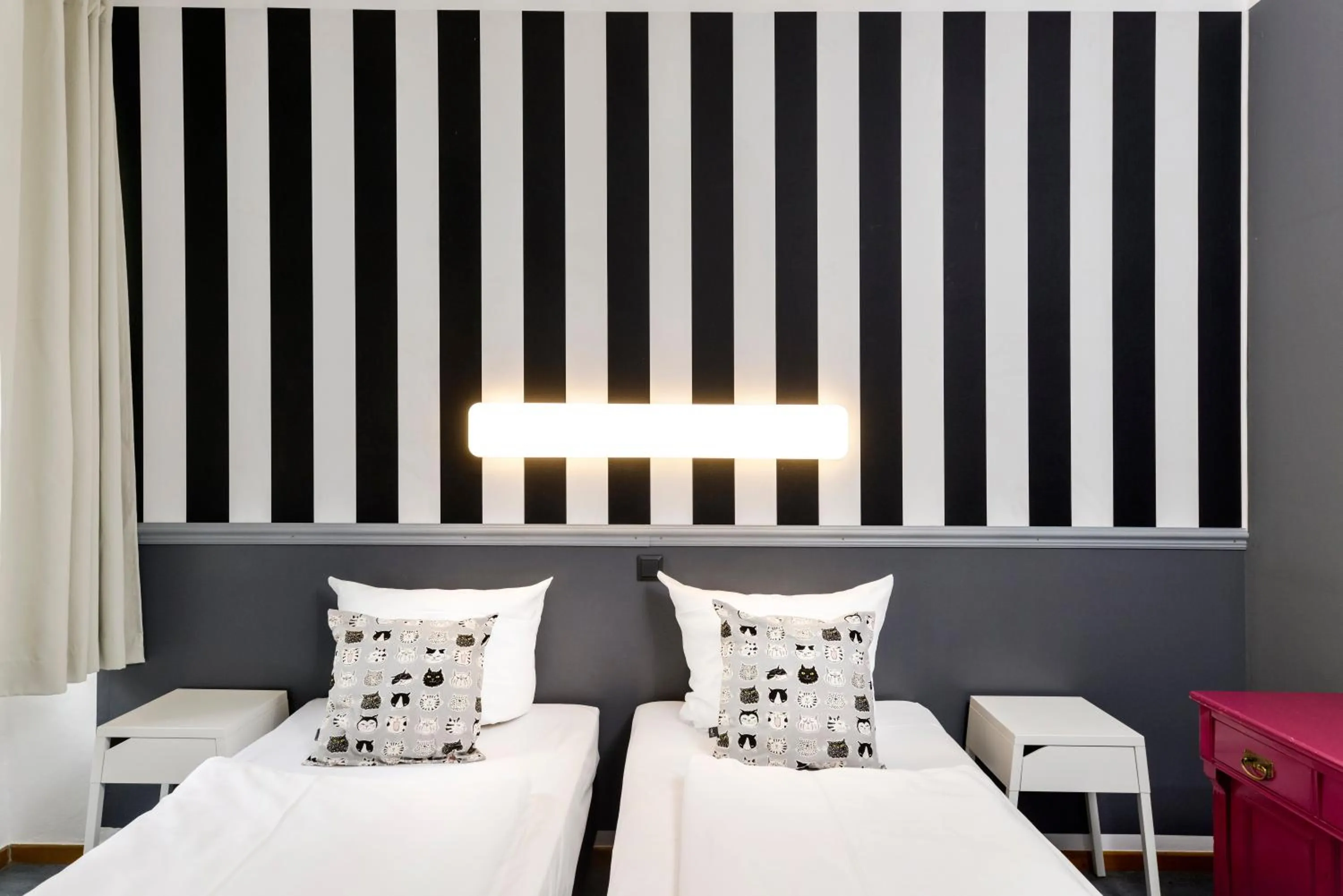 Bedroom, Bed in Old Town Hostel