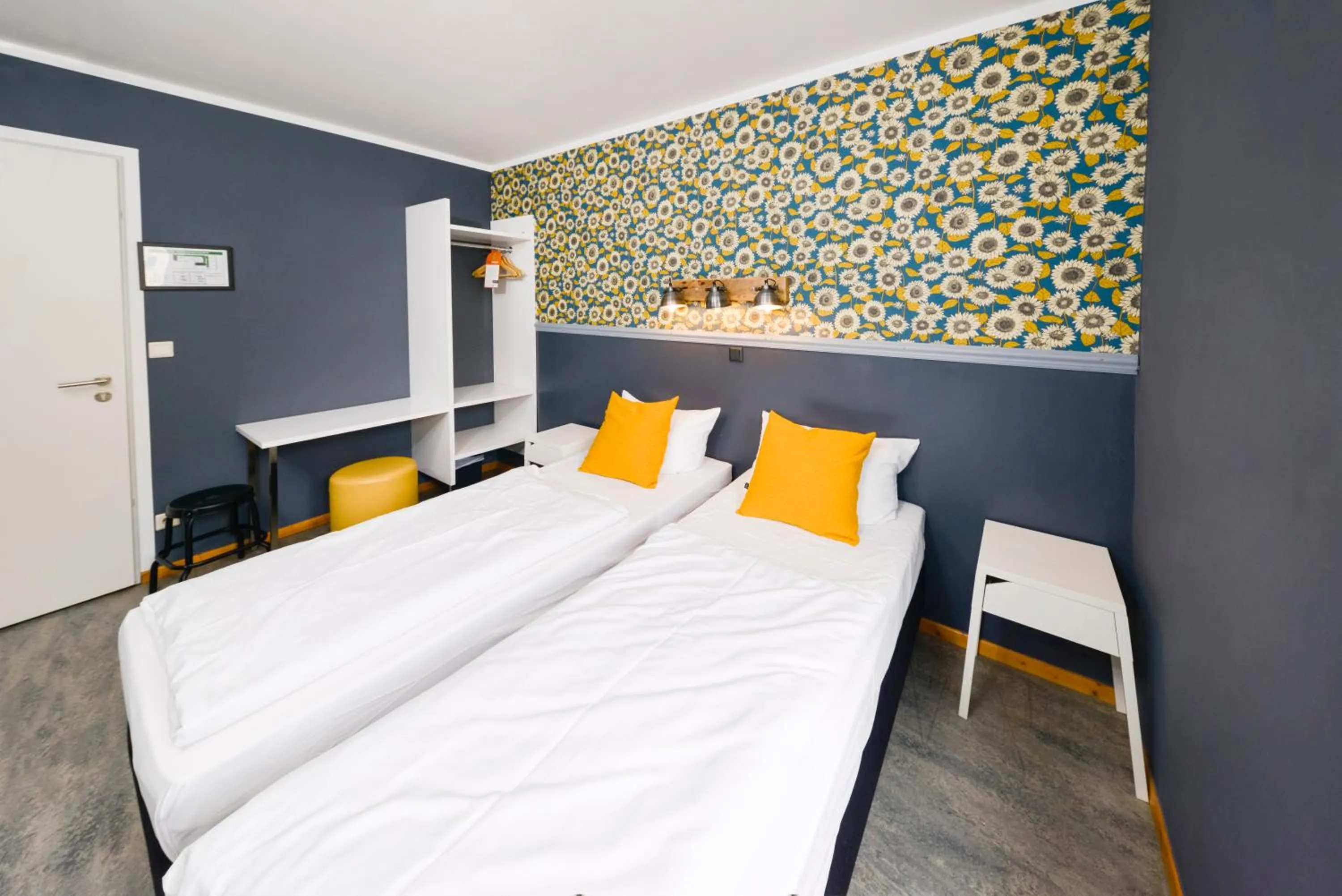 Bedroom, Bed in Old Town Hostel