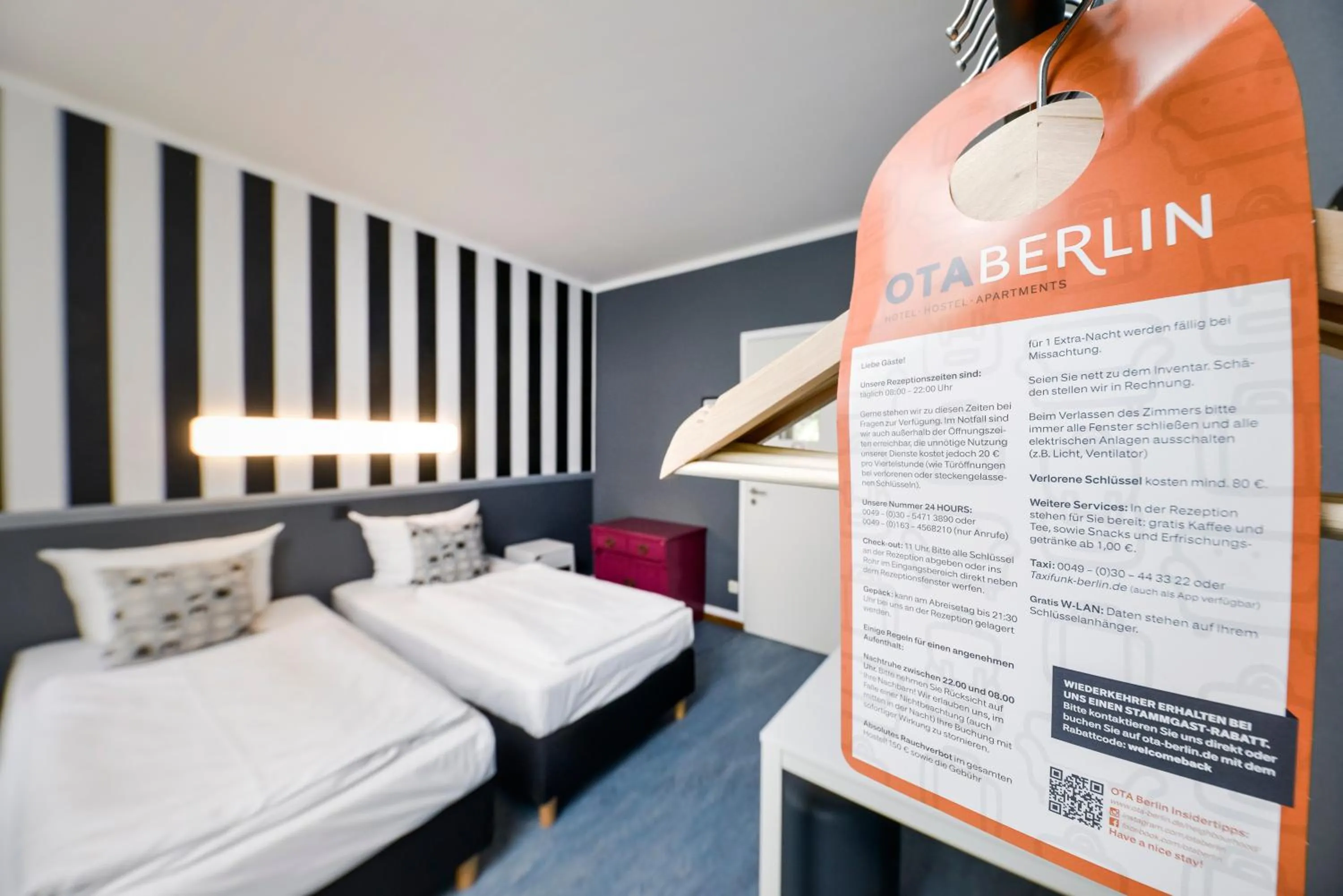 Bedroom, Bed in Old Town Hostel