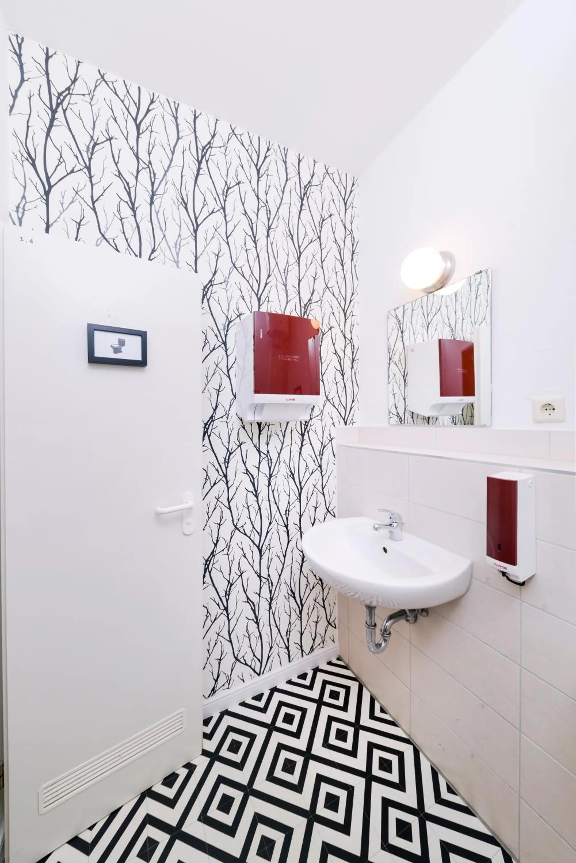 Bathroom in Old Town Hostel