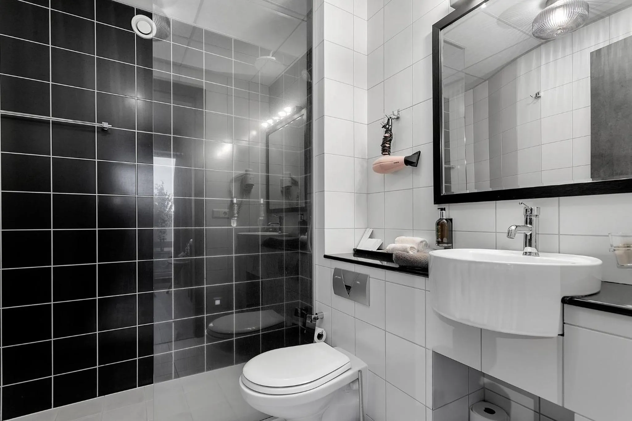 Bathroom in City Center Hotel