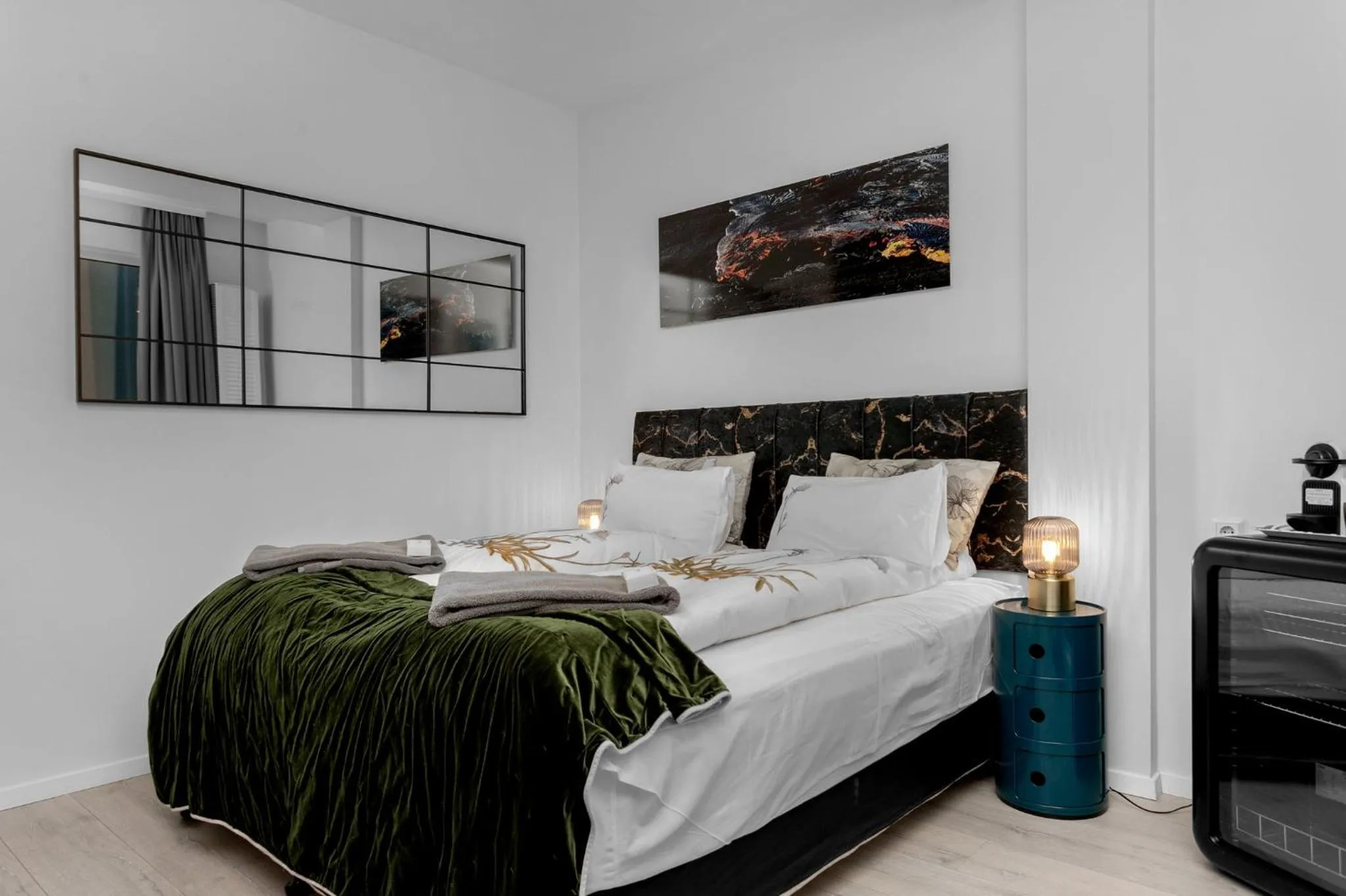 Bedroom, Bed in City Center Hotel