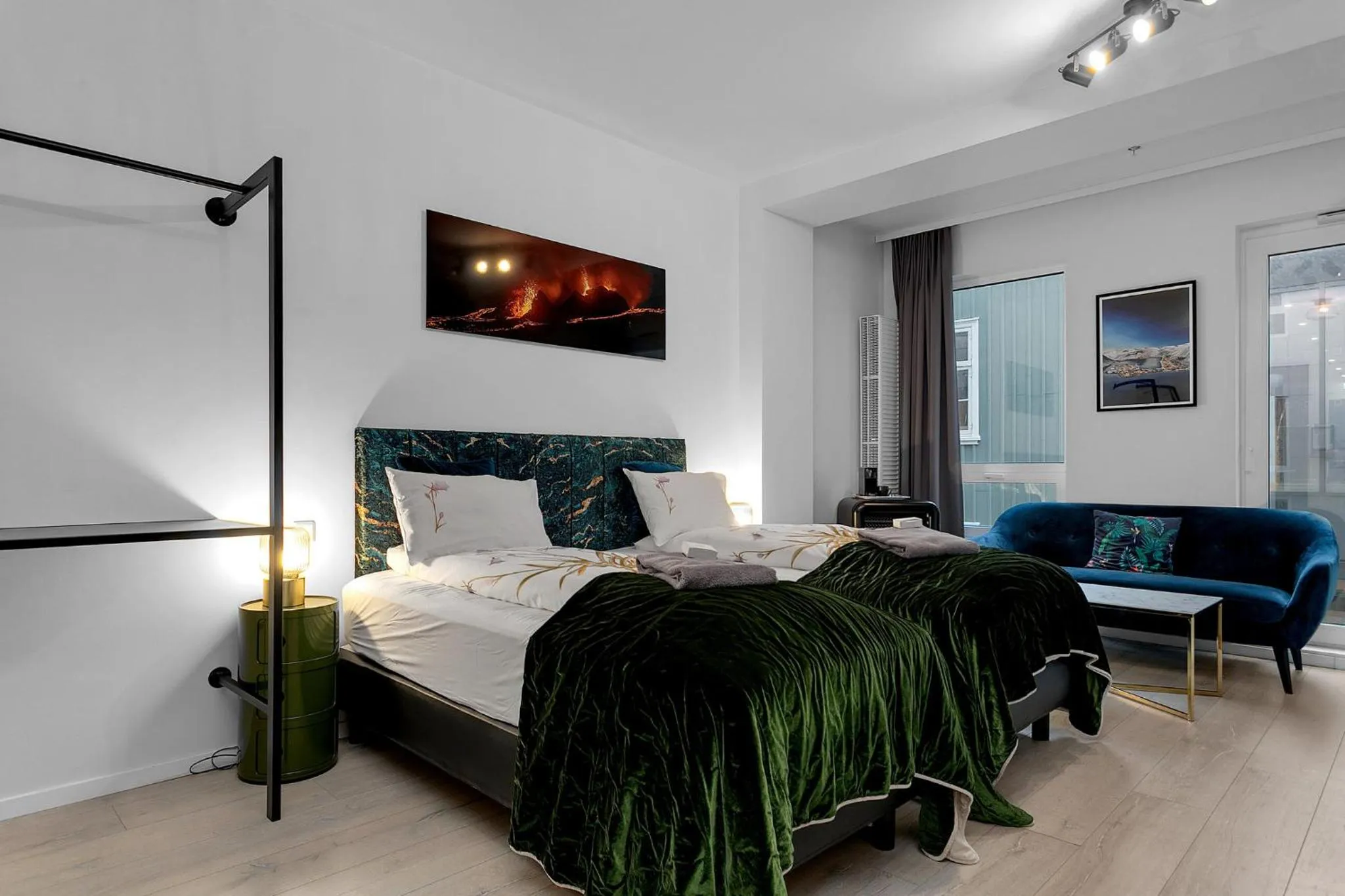 Bedroom, Bed in City Center Hotel