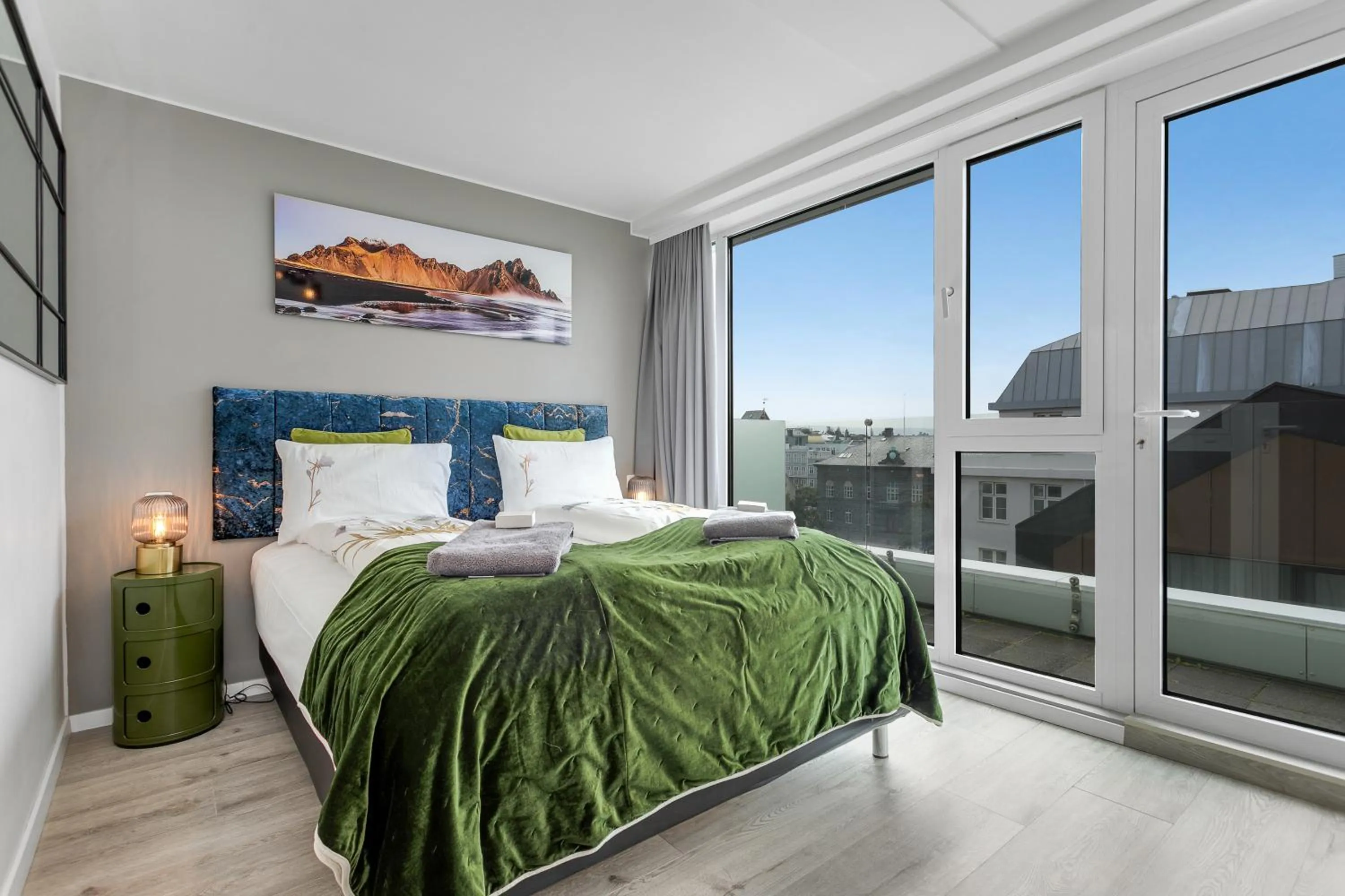 Bed in City Center Hotel