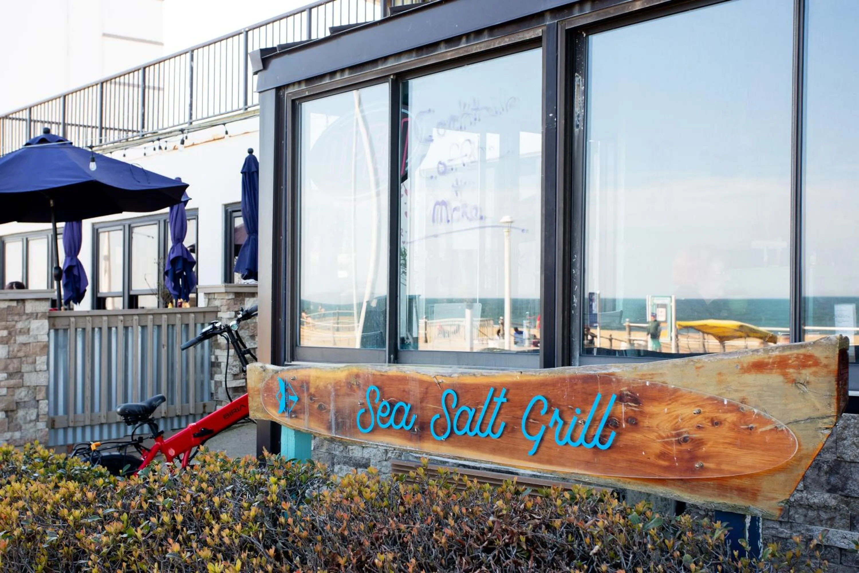 Restaurant/places to eat in Capes Hotel