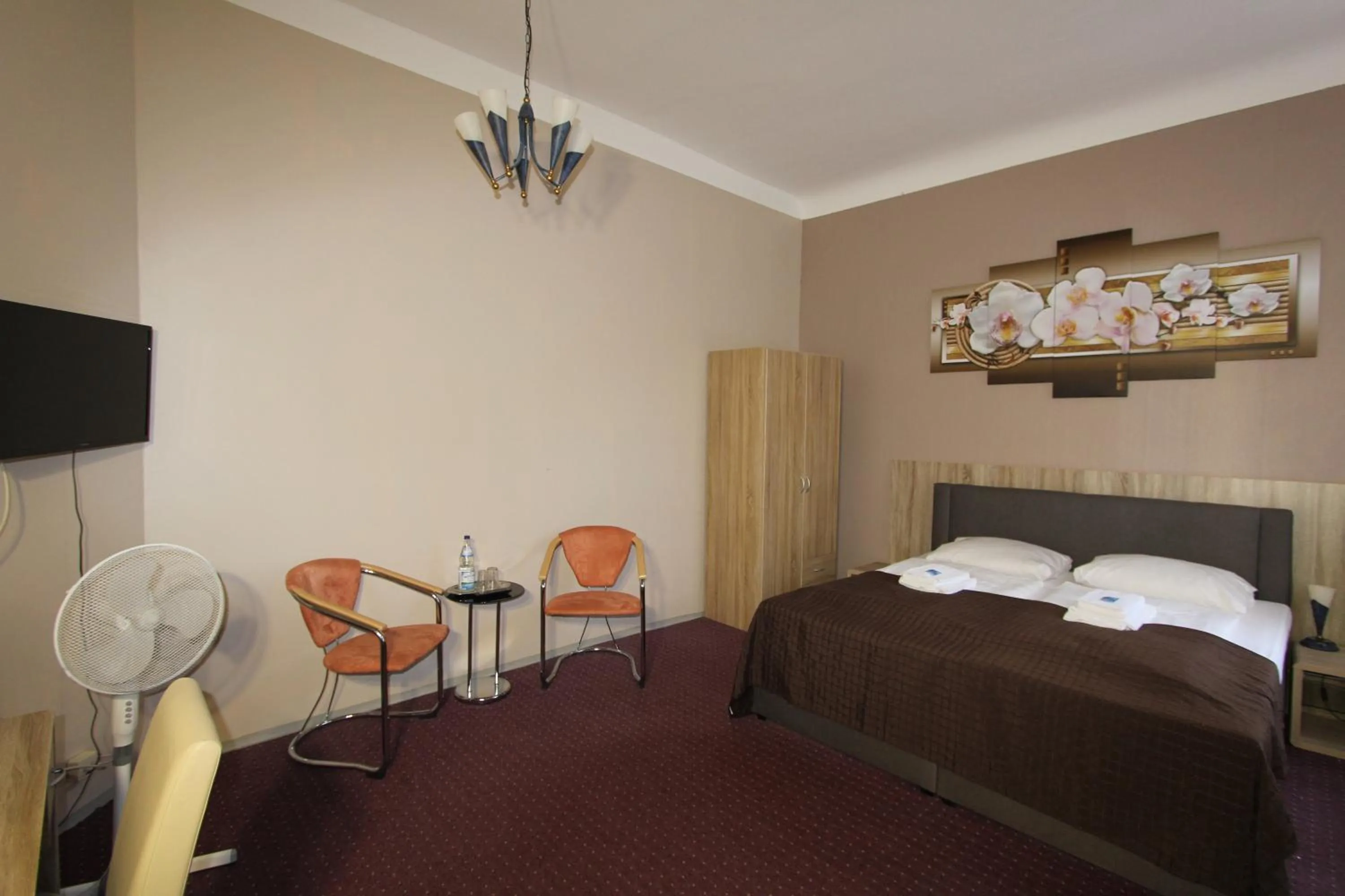 Photo of the whole room, Bed in City Hotel Gotland