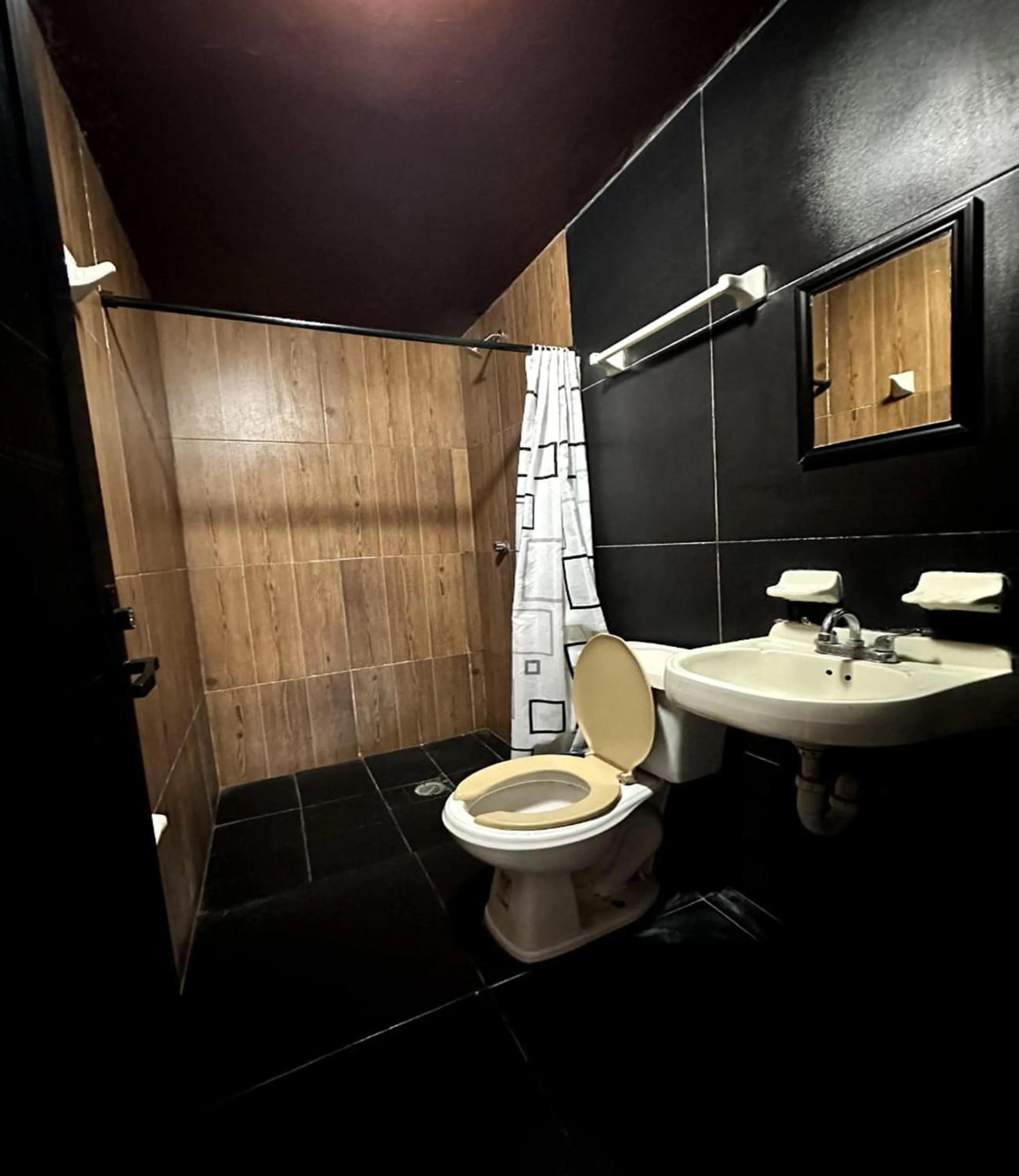 Bathroom in OYO Casa Vieja,Ciudad Serdán,Museo La Magnolia