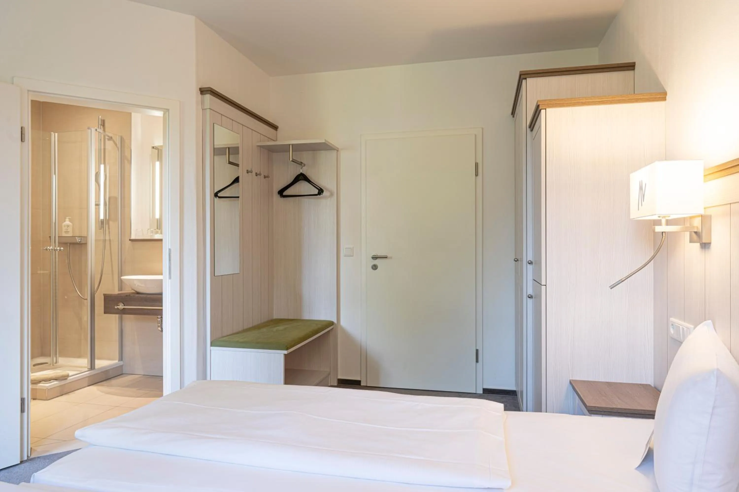 Photo of the whole room, Bed in Ringhotel Villa Margarete