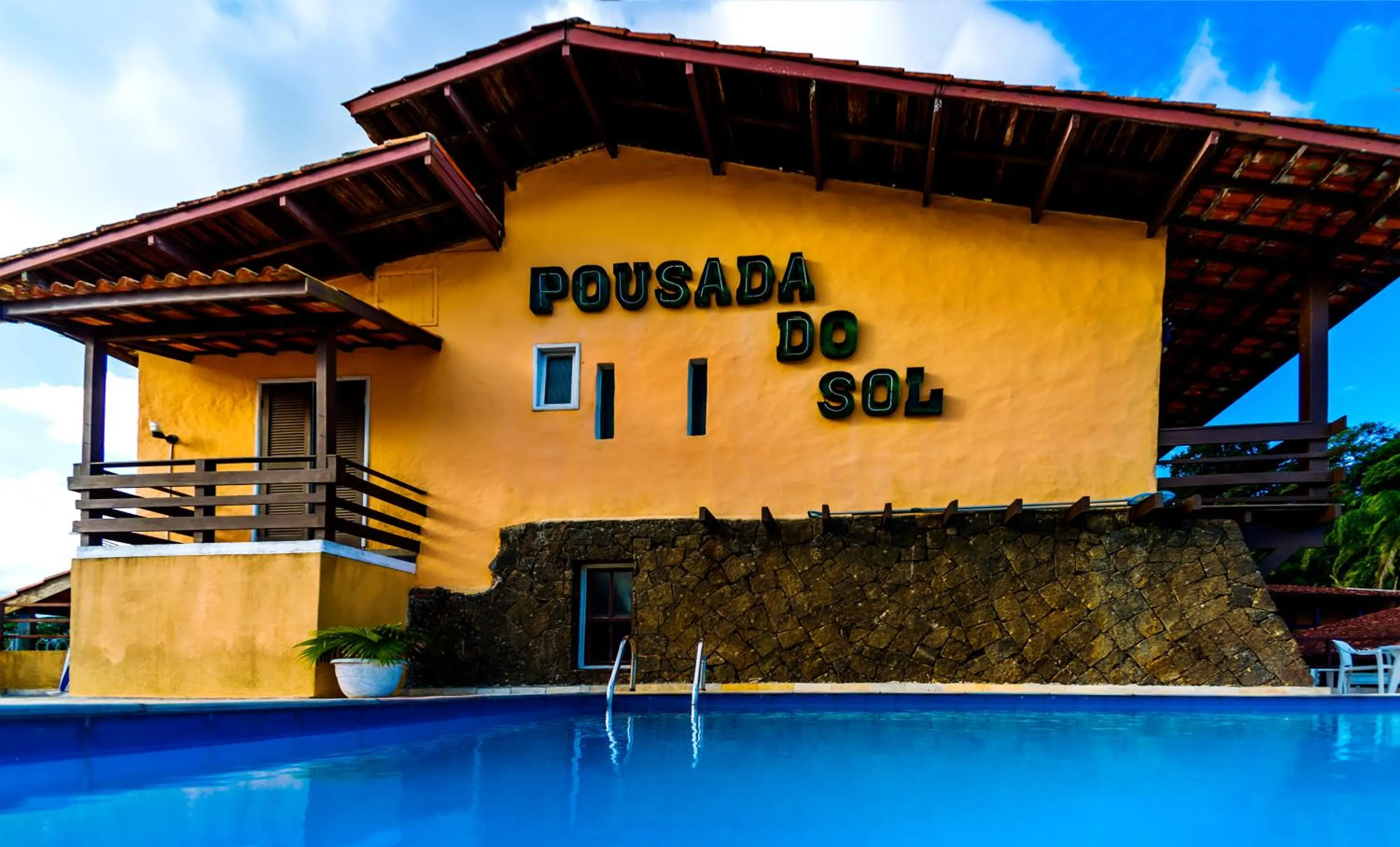 Swimming pool in Hotel Pousada do Sol
