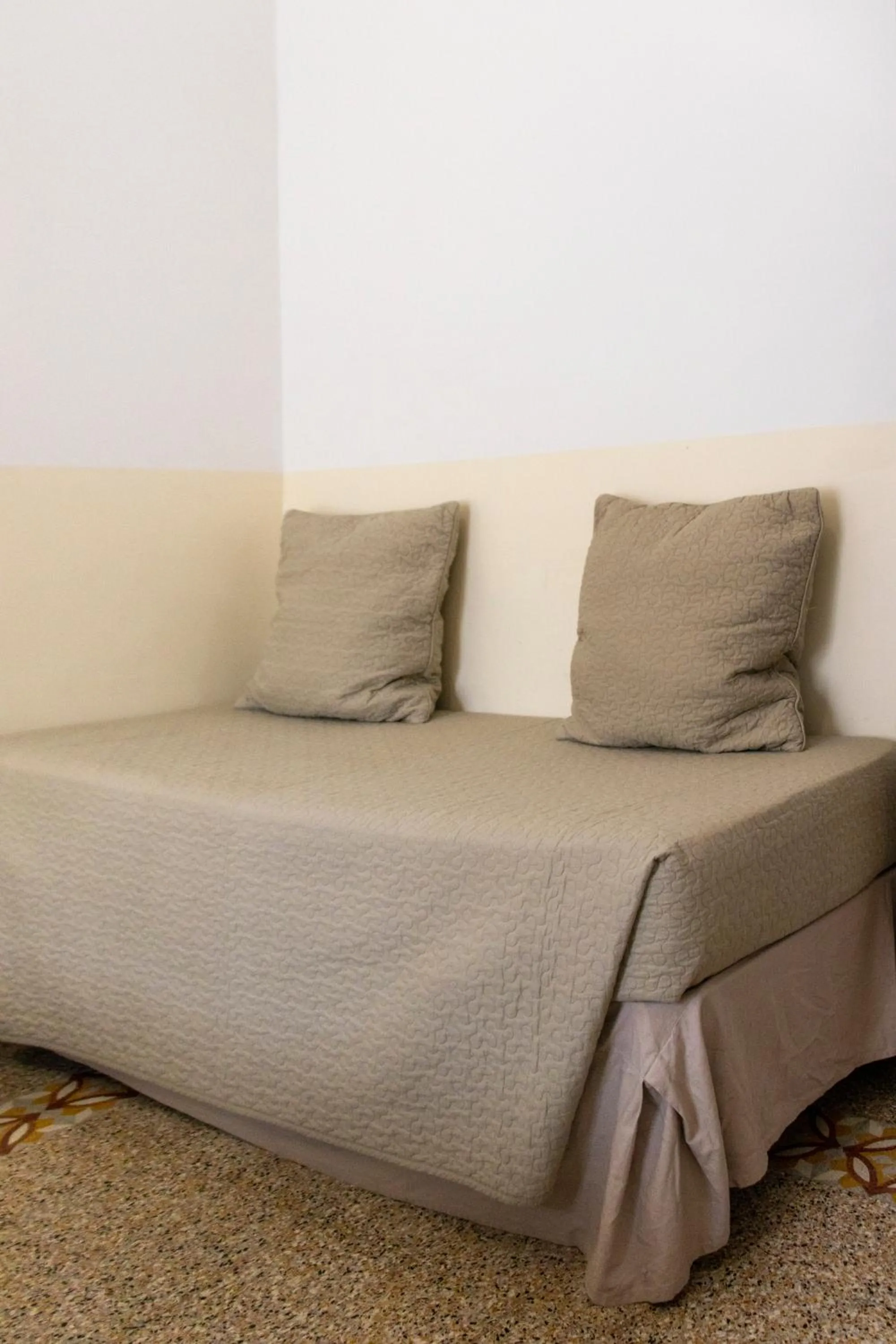 Bed in Biancorèroma B&B