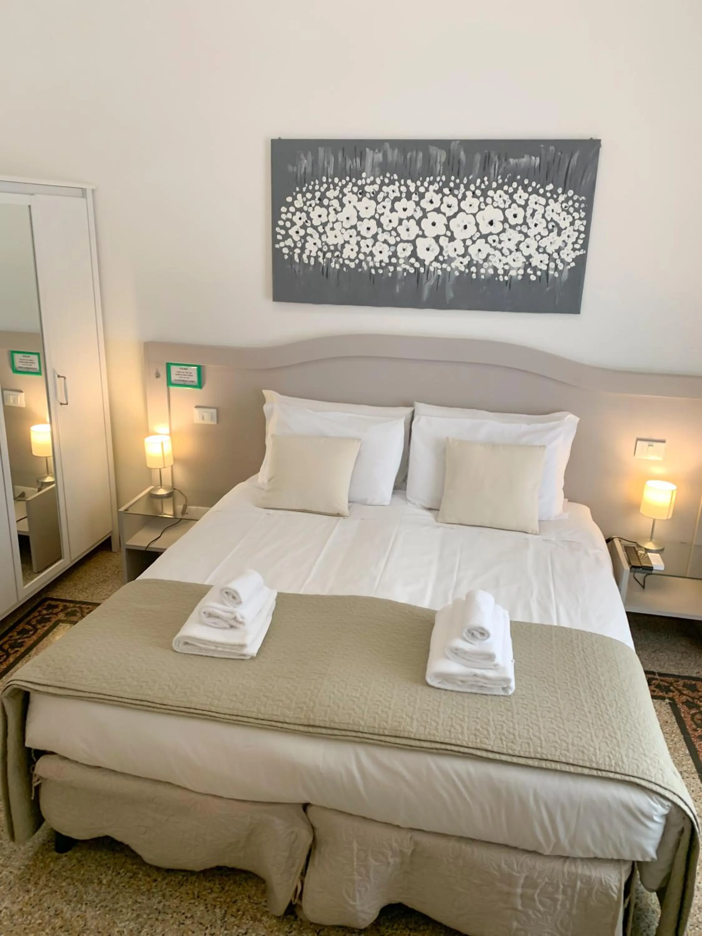 Photo of the whole room, Bed in Biancorèroma B&B