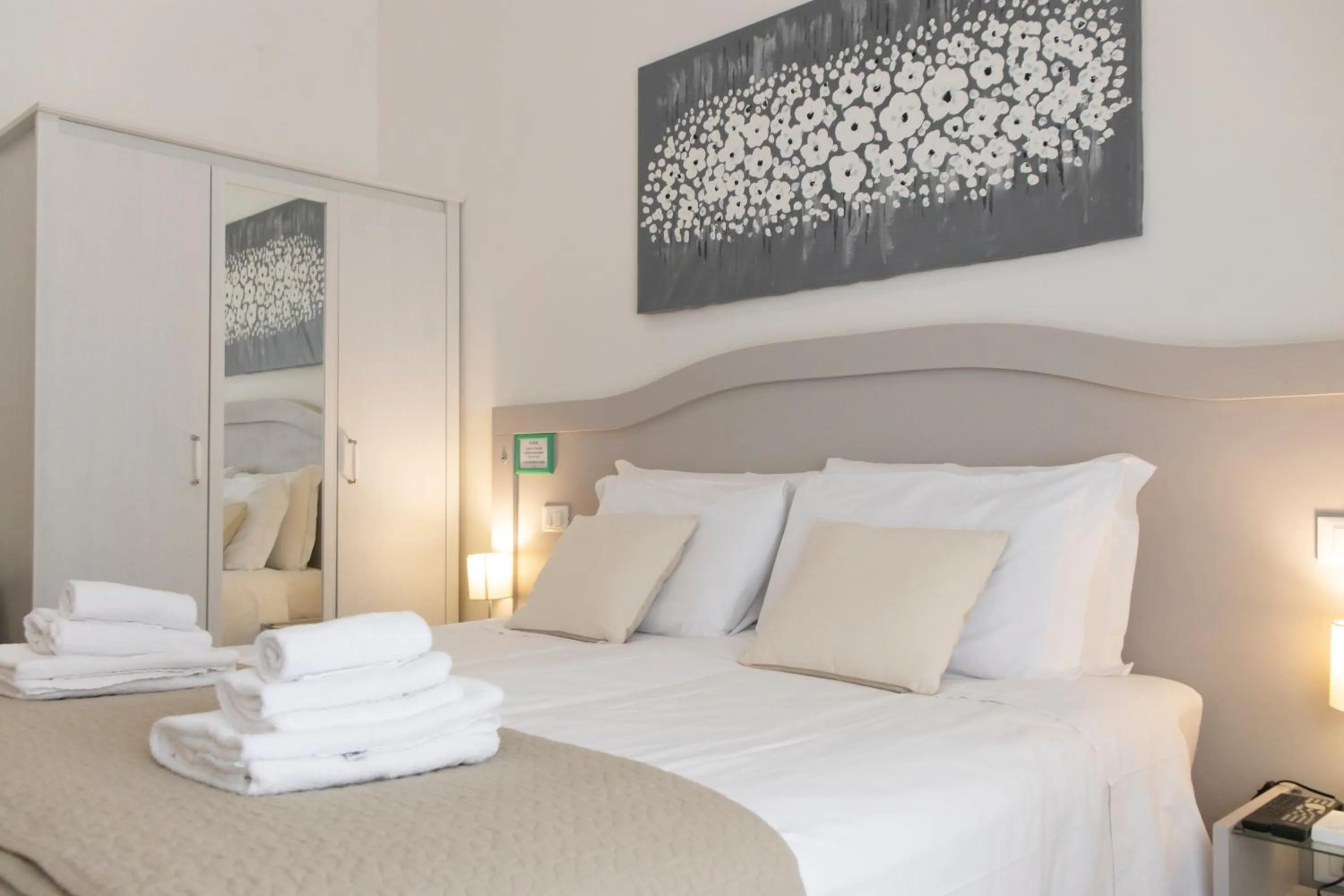 Bed in Biancorèroma B&B